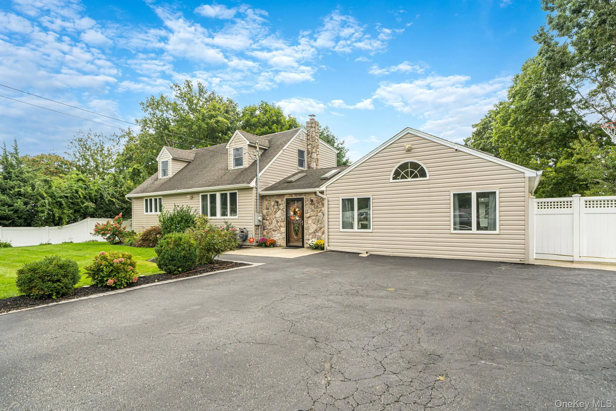 16 Happy Acres Drive, Brookhaven, NY, 3 Bedrooms Bedrooms, 12 Rooms Rooms,2 BathroomsBathrooms,Residential,For Rent,Happy Acres,0,1054457 16 Happy Acres Drive, Brookhaven, NY, 3 Bedrooms Bedrooms, 12 Rooms Rooms,2 BathroomsBathrooms,Residential,For Rent,Happy Acres,0,1054457