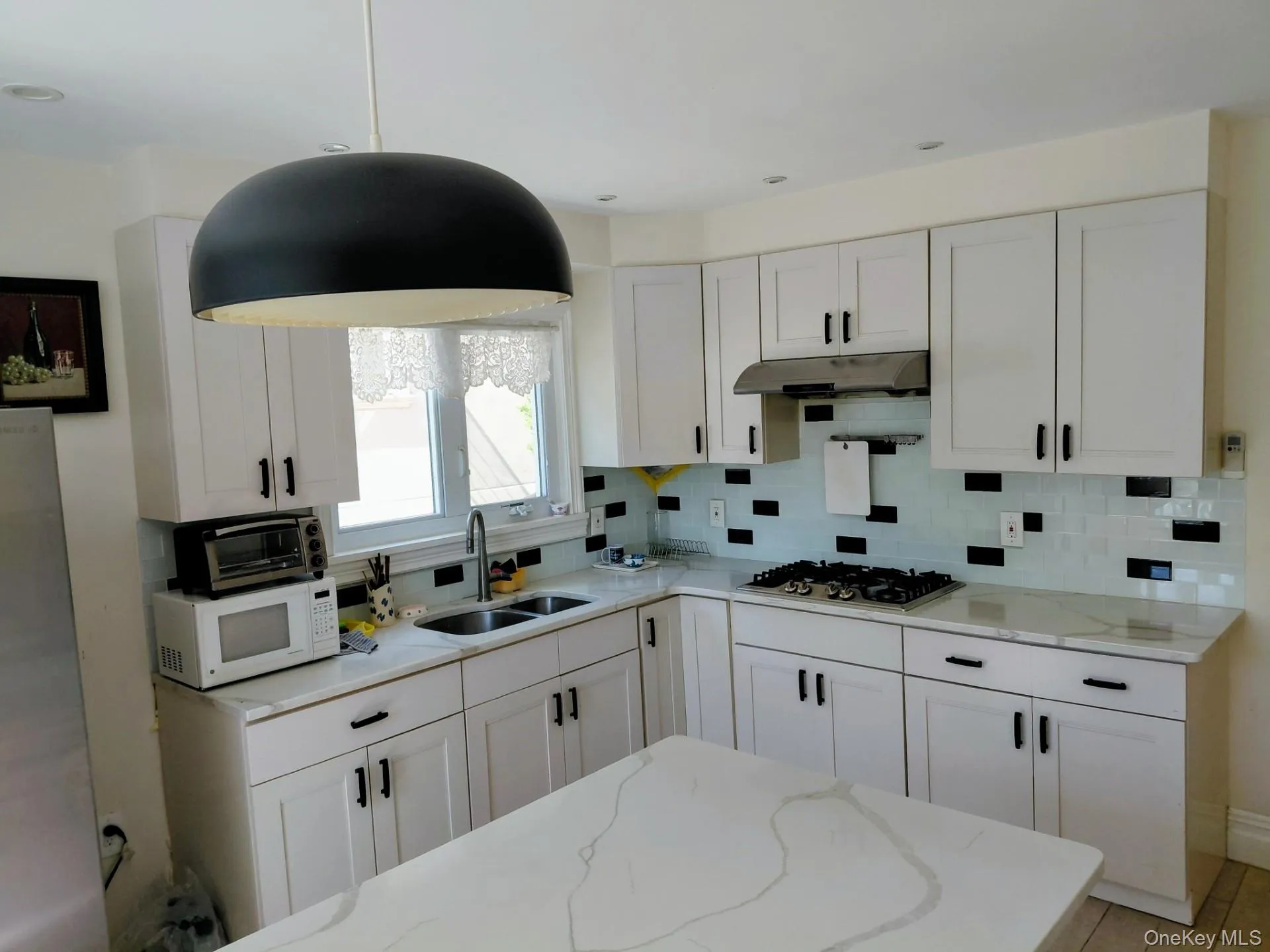 6720 Austin Street, New York, NY, 2 Bedrooms Bedrooms, 5 Rooms Rooms,1 BathroomBathrooms,Residential Lease,For Rent,Austin,0,1054462 6720 Austin Street, New York, NY, 2 Bedrooms Bedrooms, 5 Rooms Rooms,1 BathroomBathrooms,Residential Lease,For Rent,Austin,0,1054462