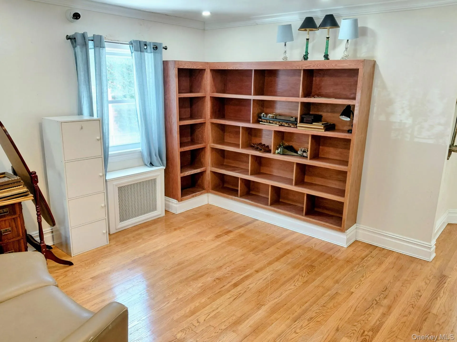 6720 Austin Street, New York, NY, 2 Bedrooms Bedrooms, 5 Rooms Rooms,1 BathroomBathrooms,Residential Lease,For Rent,Austin,0,1054462 6720 Austin Street, New York, NY, 2 Bedrooms Bedrooms, 5 Rooms Rooms,1 BathroomBathrooms,Residential Lease,For Rent,Austin,0,1054462