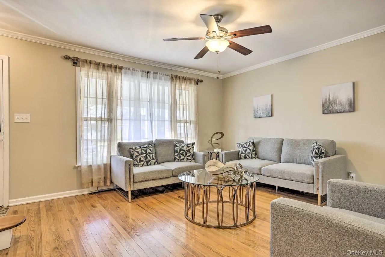 1648 Paula Lane, Hempstead, NY, 4 Bedrooms Bedrooms, 7 Rooms Rooms,2 BathroomsBathrooms,Residential Lease,For Rent,Paula,0,1054467 1648 Paula Lane, Hempstead, NY, 4 Bedrooms Bedrooms, 7 Rooms Rooms,2 BathroomsBathrooms,Residential Lease,For Rent,Paula,0,1054467
