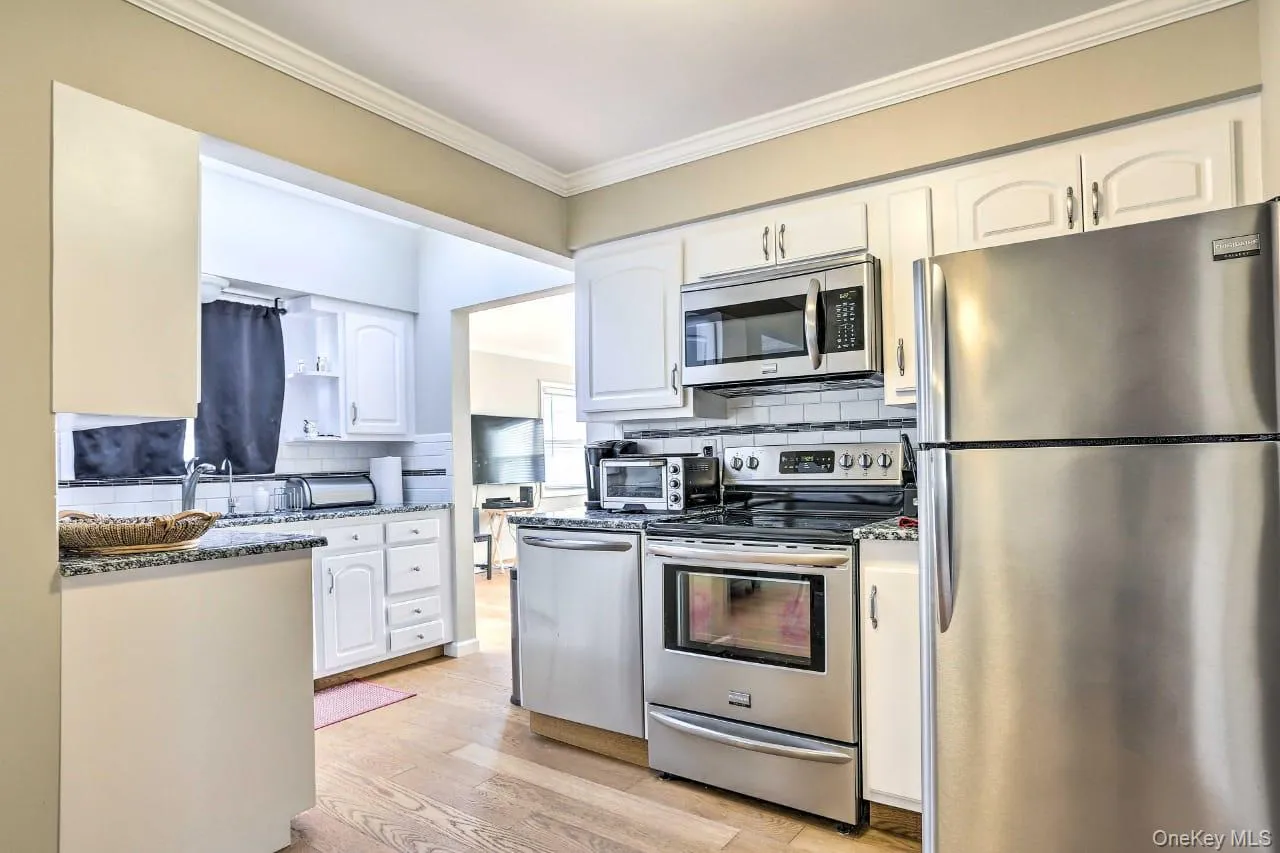 1648 Paula Lane, Hempstead, NY, 4 Bedrooms Bedrooms, 7 Rooms Rooms,2 BathroomsBathrooms,Residential Lease,For Rent,Paula,0,1054467 1648 Paula Lane, Hempstead, NY, 4 Bedrooms Bedrooms, 7 Rooms Rooms,2 BathroomsBathrooms,Residential Lease,For Rent,Paula,0,1054467