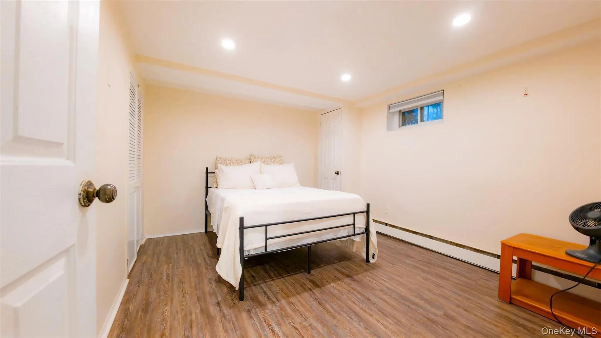 21724 121st Avenue, New York, NY, 5 Bedrooms Bedrooms, 9 Rooms Rooms,2 BathroomsBathrooms,Residential,For Rent,121st,0,1054468 21724 121st Avenue, New York, NY, 5 Bedrooms Bedrooms, 9 Rooms Rooms,2 BathroomsBathrooms,Residential,For Rent,121st,0,1054468