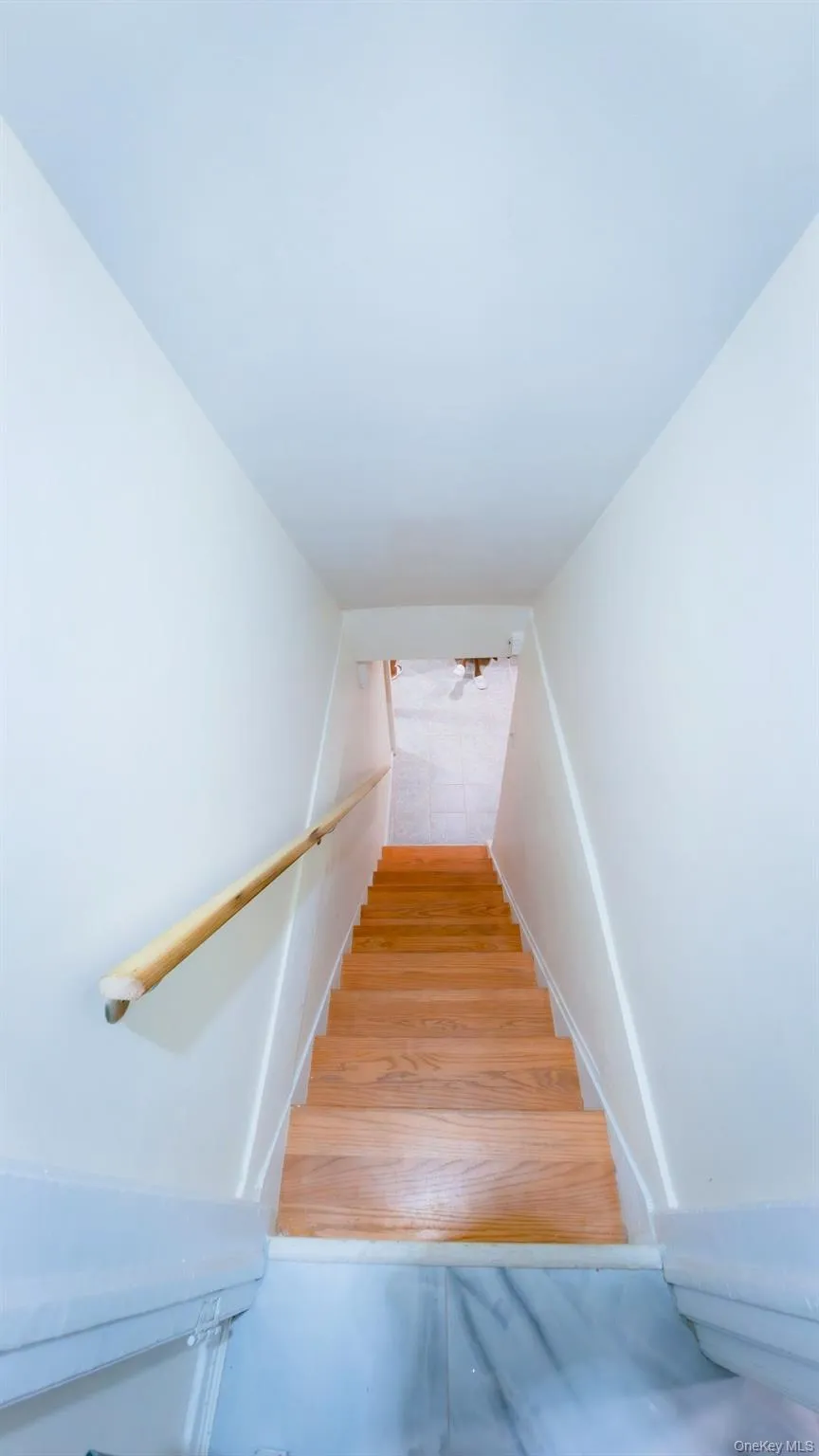 21724 121st Avenue, New York, NY, 5 Bedrooms Bedrooms, 9 Rooms Rooms,2 BathroomsBathrooms,Residential,For Rent,121st,0,1054468 21724 121st Avenue, New York, NY, 5 Bedrooms Bedrooms, 9 Rooms Rooms,2 BathroomsBathrooms,Residential,For Rent,121st,0,1054468