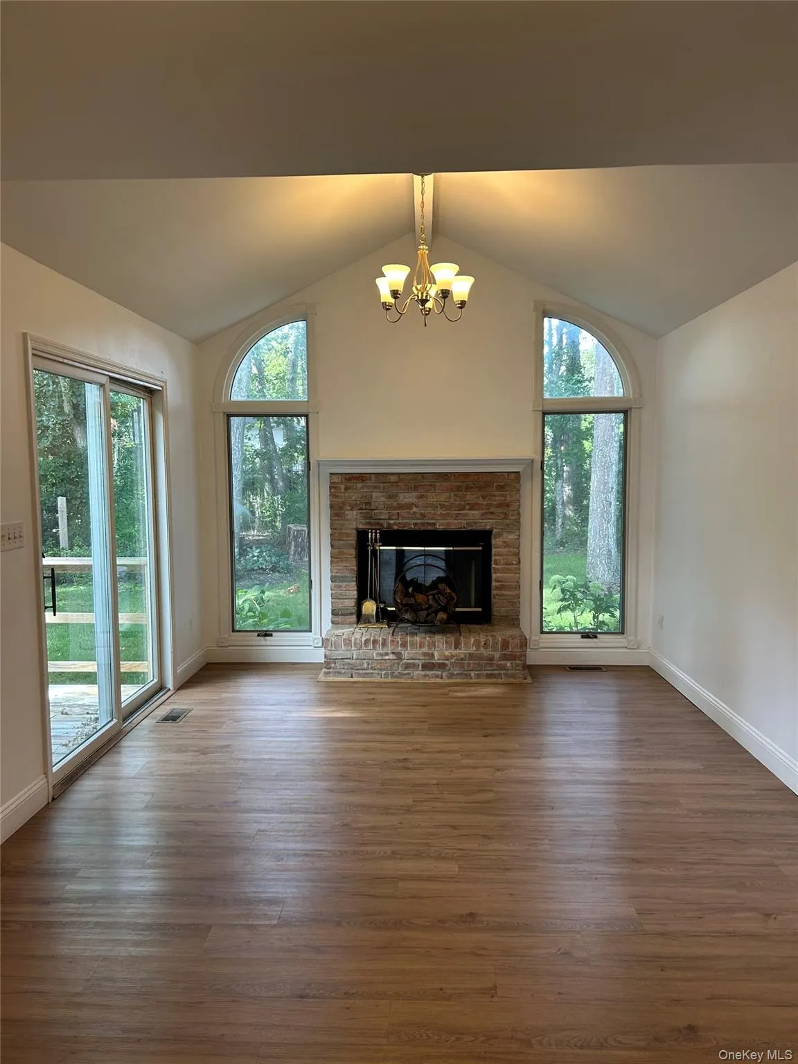 32 Homewood Drive, Southampton, NY, 4 Bedrooms Bedrooms, 9 Rooms Rooms,2 BathroomsBathrooms,Residential Lease,For Rent,Homewood,0,1054471 32 Homewood Drive, Southampton, NY, 4 Bedrooms Bedrooms, 9 Rooms Rooms,2 BathroomsBathrooms,Residential Lease,For Rent,Homewood,0,1054471