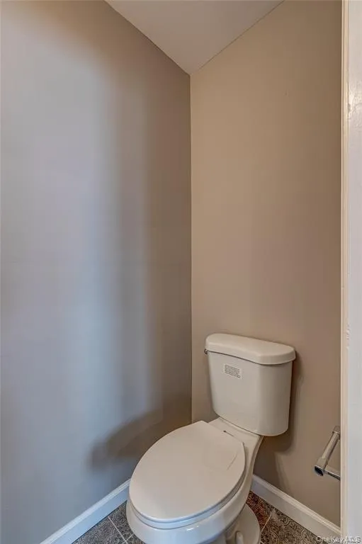 218 Alhambra Avenue, Babylon, NY, 3 Bedrooms Bedrooms, 8 Rooms Rooms,1 BathroomBathrooms,Residential,For Rent,Alhambra,0,1054474 218 Alhambra Avenue, Babylon, NY, 3 Bedrooms Bedrooms, 8 Rooms Rooms,1 BathroomBathrooms,Residential,For Rent,Alhambra,0,1054474