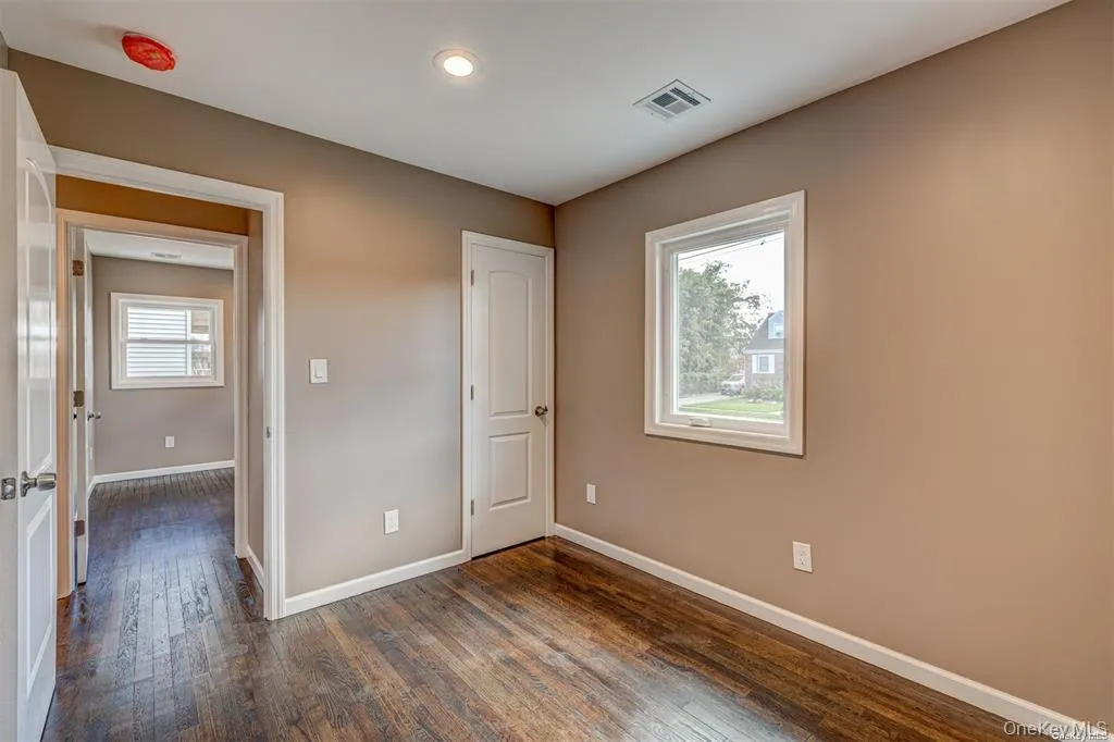 218 Alhambra Avenue, Babylon, NY, 3 Bedrooms Bedrooms, 8 Rooms Rooms,1 BathroomBathrooms,Residential,For Rent,Alhambra,0,1054474 218 Alhambra Avenue, Babylon, NY, 3 Bedrooms Bedrooms, 8 Rooms Rooms,1 BathroomBathrooms,Residential,For Rent,Alhambra,0,1054474