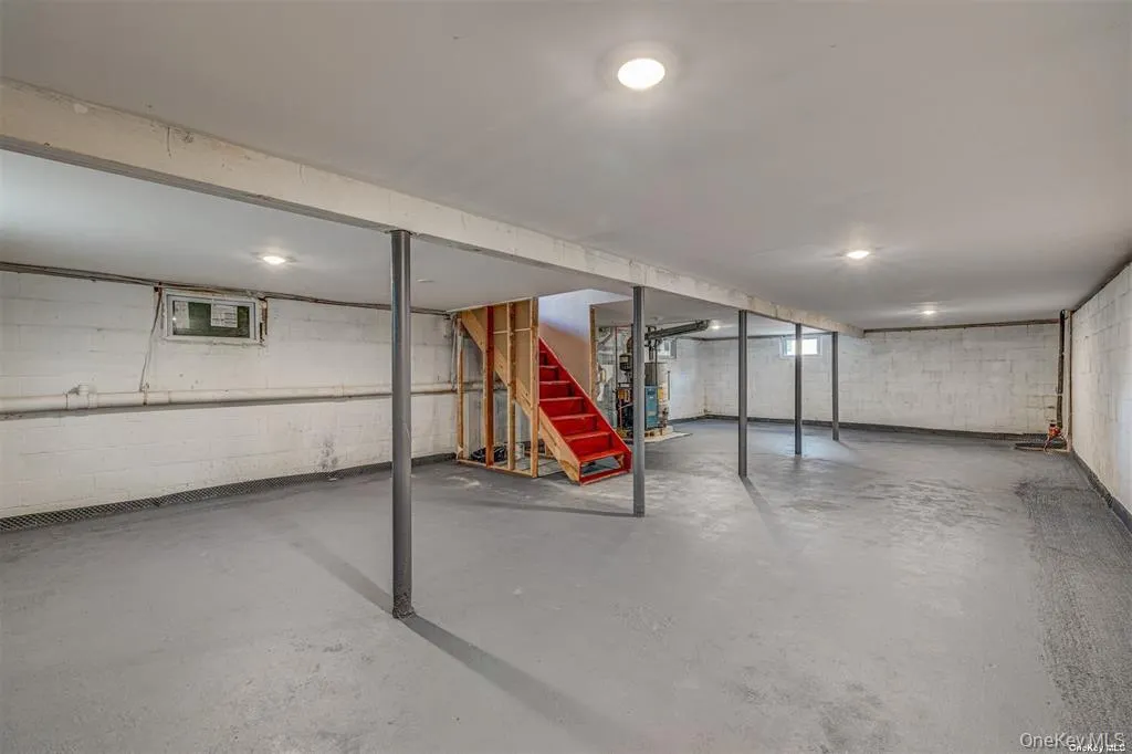 218 Alhambra Avenue, Babylon, NY, 3 Bedrooms Bedrooms, 8 Rooms Rooms,1 BathroomBathrooms,Residential,For Rent,Alhambra,0,1054474 218 Alhambra Avenue, Babylon, NY, 3 Bedrooms Bedrooms, 8 Rooms Rooms,1 BathroomBathrooms,Residential,For Rent,Alhambra,0,1054474