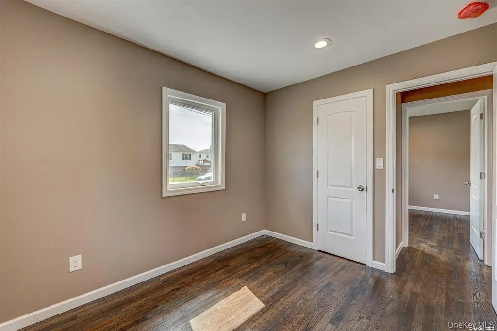 218 Alhambra Avenue, Babylon, NY, 3 Bedrooms Bedrooms, 8 Rooms Rooms,1 BathroomBathrooms,Residential,For Rent,Alhambra,0,1054474 218 Alhambra Avenue, Babylon, NY, 3 Bedrooms Bedrooms, 8 Rooms Rooms,1 BathroomBathrooms,Residential,For Rent,Alhambra,0,1054474