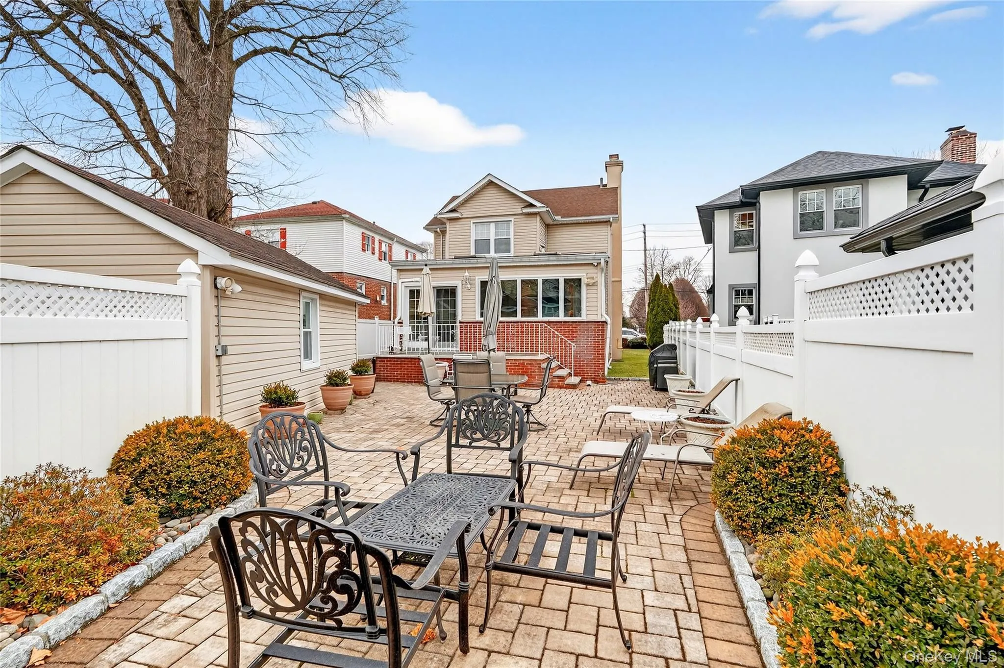 3334 Country Club Road, New York, NY, 4 Bedrooms Bedrooms, 10 Rooms Rooms,2 BathroomsBathrooms,Residential,For Rent,Country Club,0,1054478 3334 Country Club Road, New York, NY, 4 Bedrooms Bedrooms, 10 Rooms Rooms,2 BathroomsBathrooms,Residential,For Rent,Country Club,0,1054478