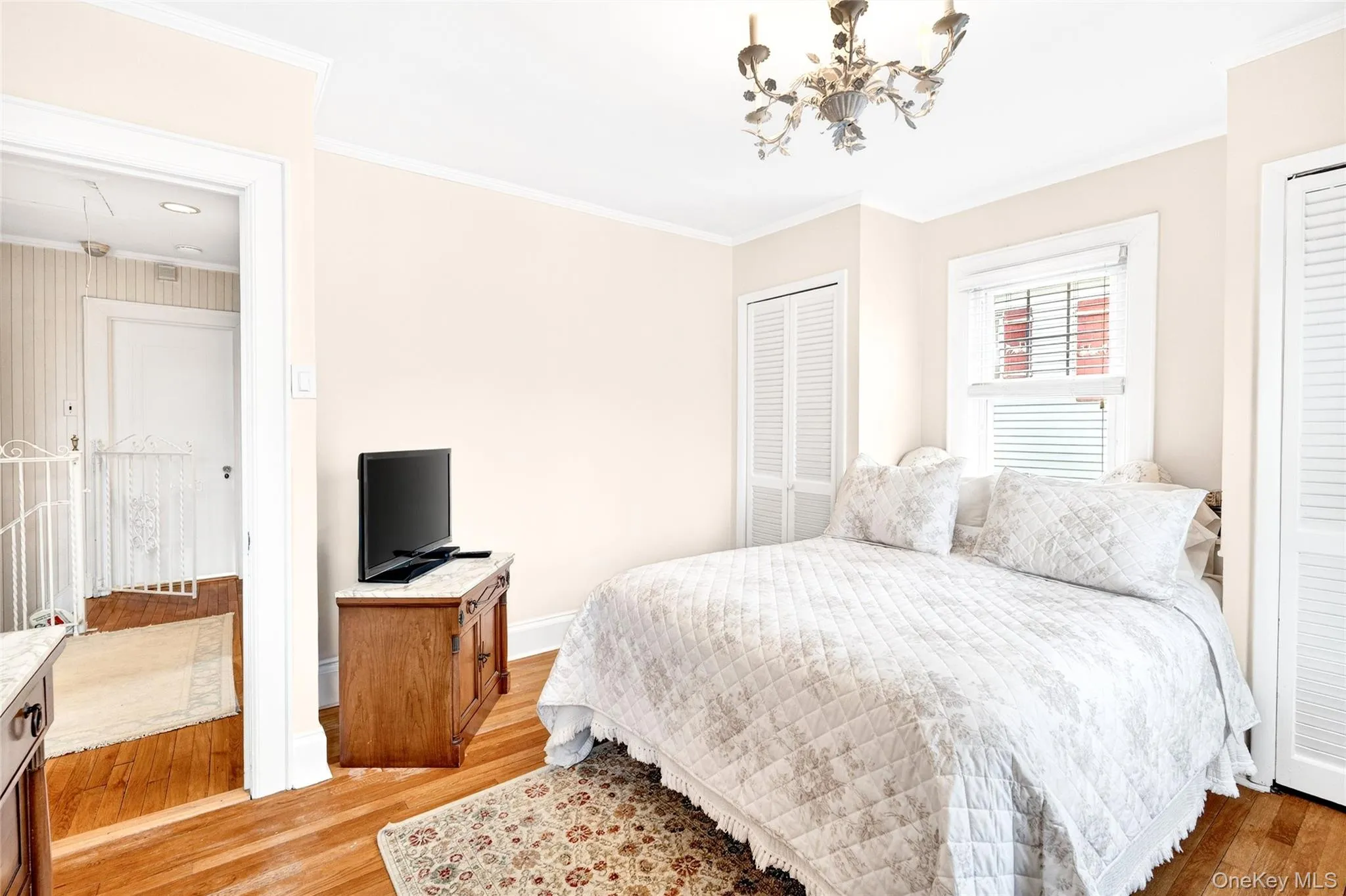 3334 Country Club Road, New York, NY, 4 Bedrooms Bedrooms, 10 Rooms Rooms,2 BathroomsBathrooms,Residential,For Rent,Country Club,0,1054478 3334 Country Club Road, New York, NY, 4 Bedrooms Bedrooms, 10 Rooms Rooms,2 BathroomsBathrooms,Residential,For Rent,Country Club,0,1054478