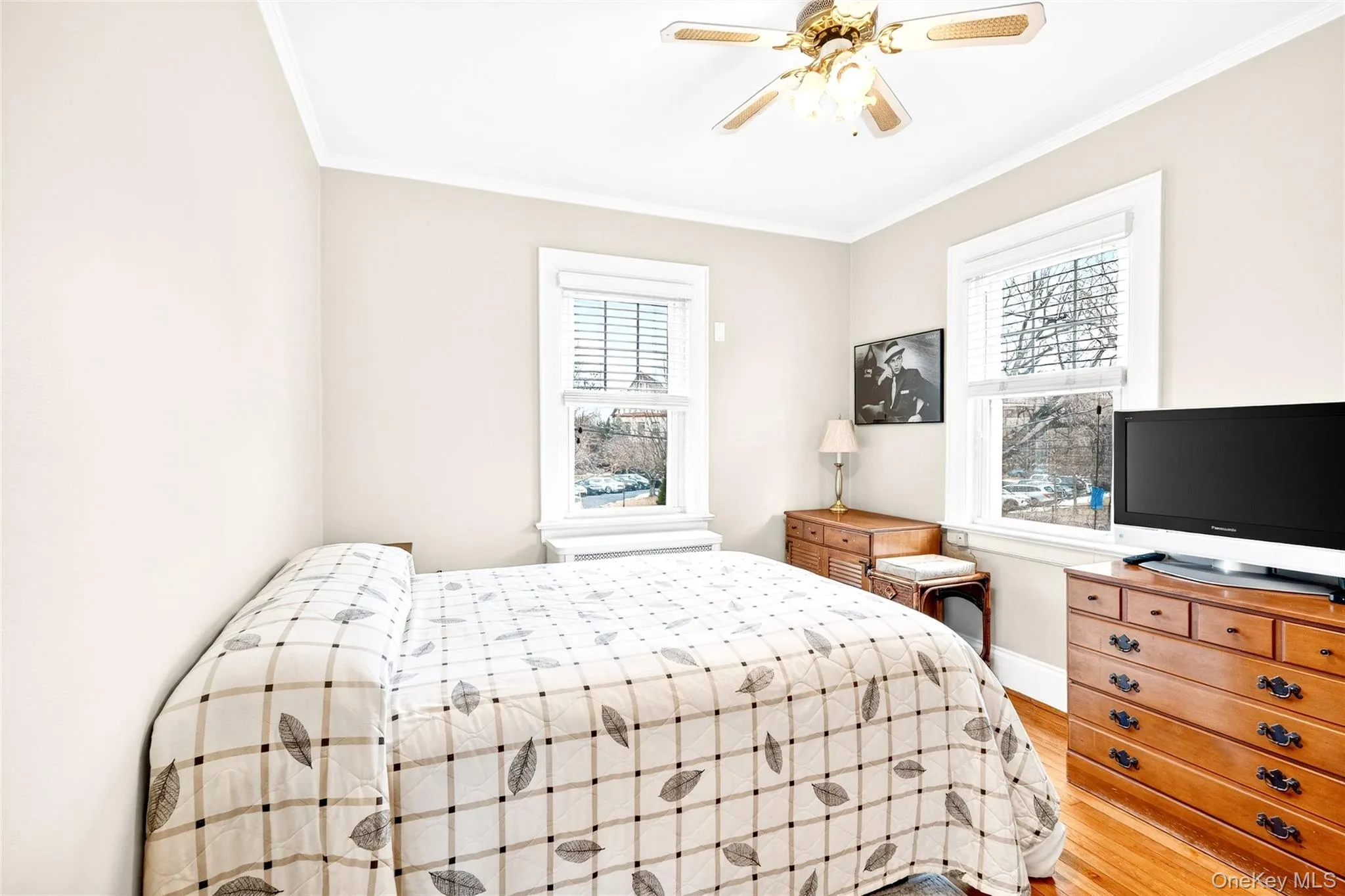 3334 Country Club Road, New York, NY, 4 Bedrooms Bedrooms, 10 Rooms Rooms,2 BathroomsBathrooms,Residential,For Rent,Country Club,0,1054478 3334 Country Club Road, New York, NY, 4 Bedrooms Bedrooms, 10 Rooms Rooms,2 BathroomsBathrooms,Residential,For Rent,Country Club,0,1054478