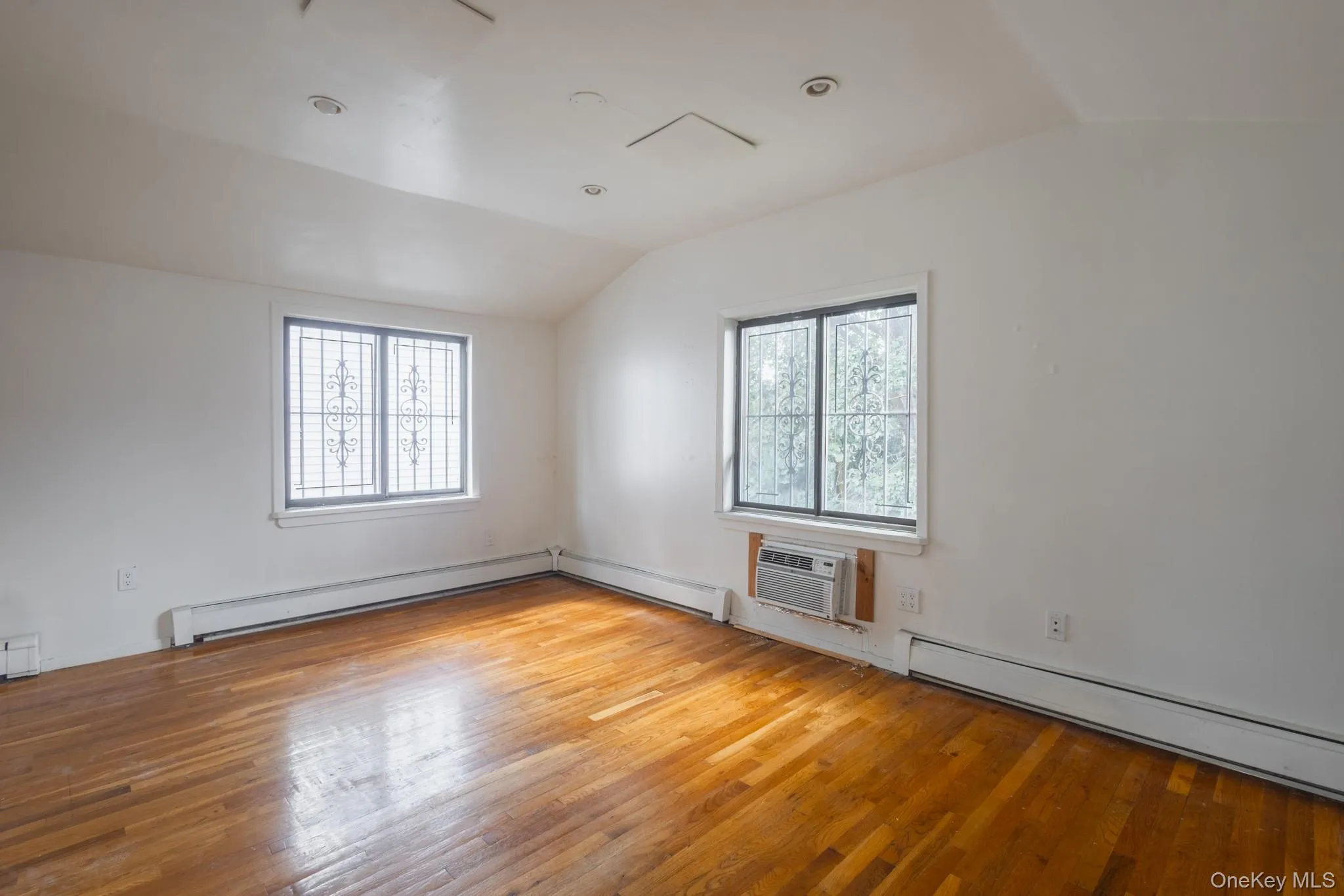 3808 150th Street, New York, NY, 4 Bedrooms Bedrooms, 8 Rooms Rooms,3 BathroomsBathrooms,Residential,For Rent,150th,0,1054486 3808 150th Street, New York, NY, 4 Bedrooms Bedrooms, 8 Rooms Rooms,3 BathroomsBathrooms,Residential,For Rent,150th,0,1054486