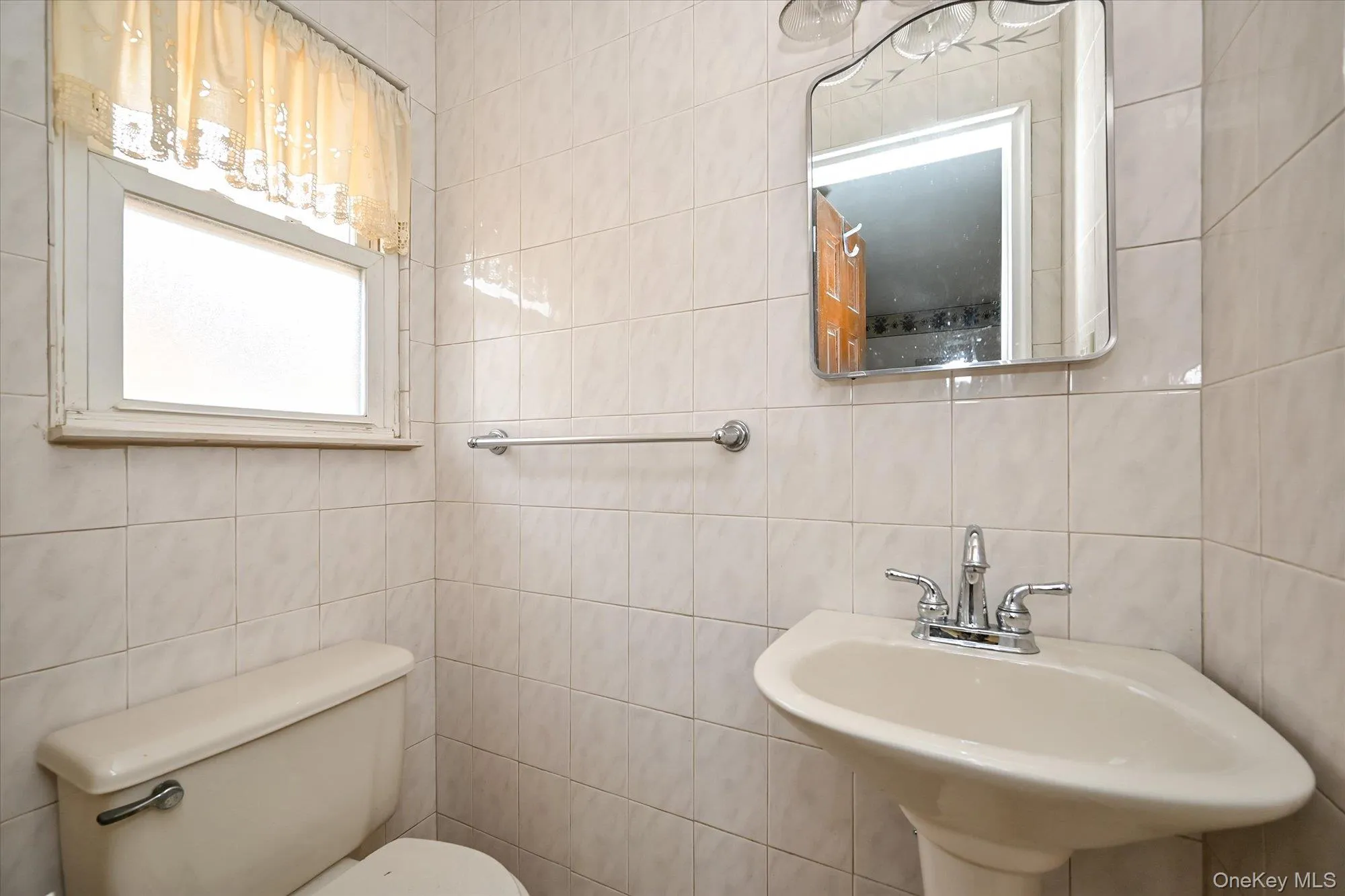 160-29 25th Avenue, New York, NY, 3 Bedrooms Bedrooms, 7 Rooms Rooms,1 BathroomBathrooms,Residential,For Rent,25th,0,1054489 160-29 25th Avenue, New York, NY, 3 Bedrooms Bedrooms, 7 Rooms Rooms,1 BathroomBathrooms,Residential,For Rent,25th,0,1054489