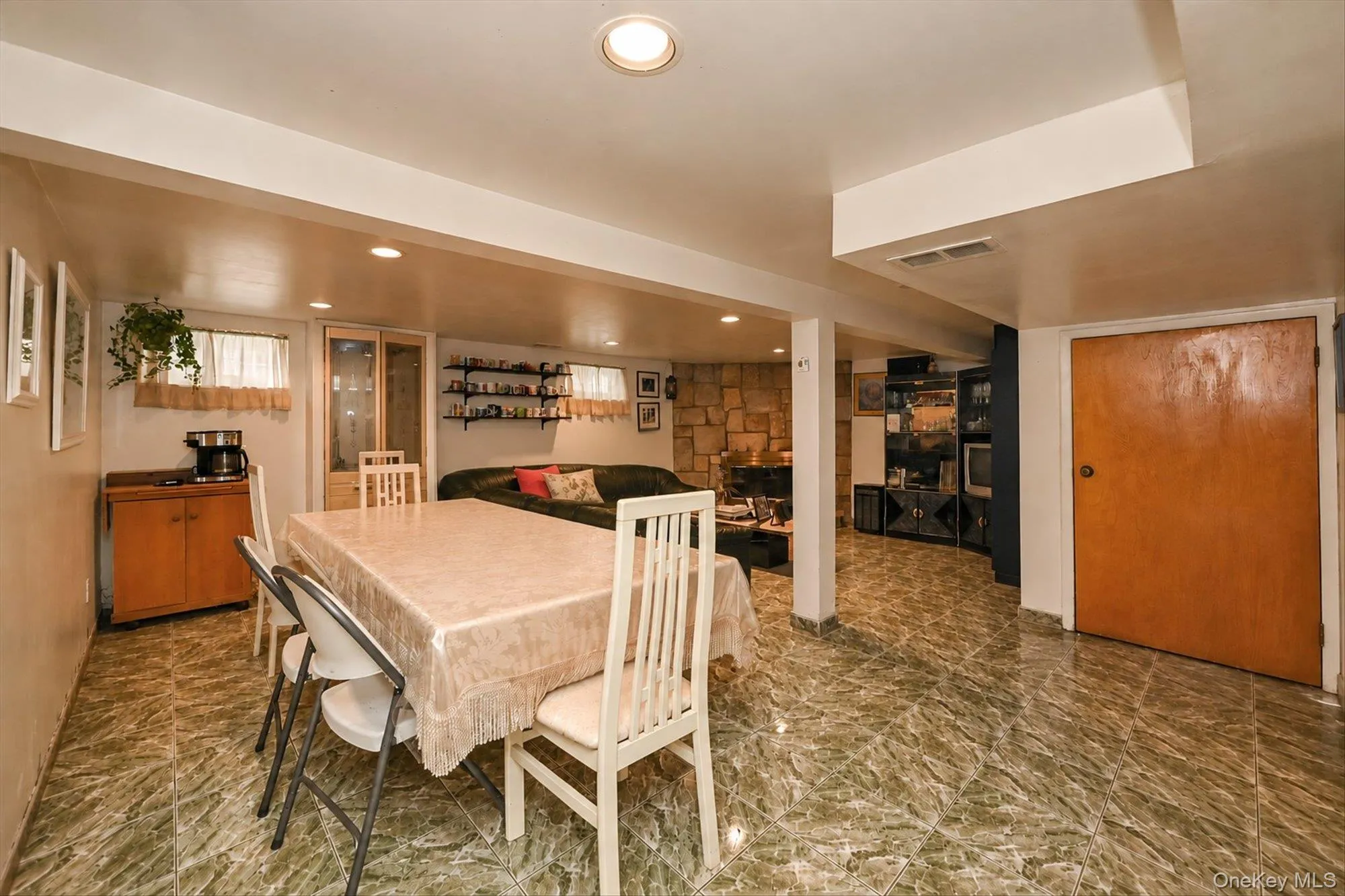 160-29 25th Avenue, New York, NY, 3 Bedrooms Bedrooms, 7 Rooms Rooms,1 BathroomBathrooms,Residential,For Rent,25th,0,1054489 160-29 25th Avenue, New York, NY, 3 Bedrooms Bedrooms, 7 Rooms Rooms,1 BathroomBathrooms,Residential,For Rent,25th,0,1054489