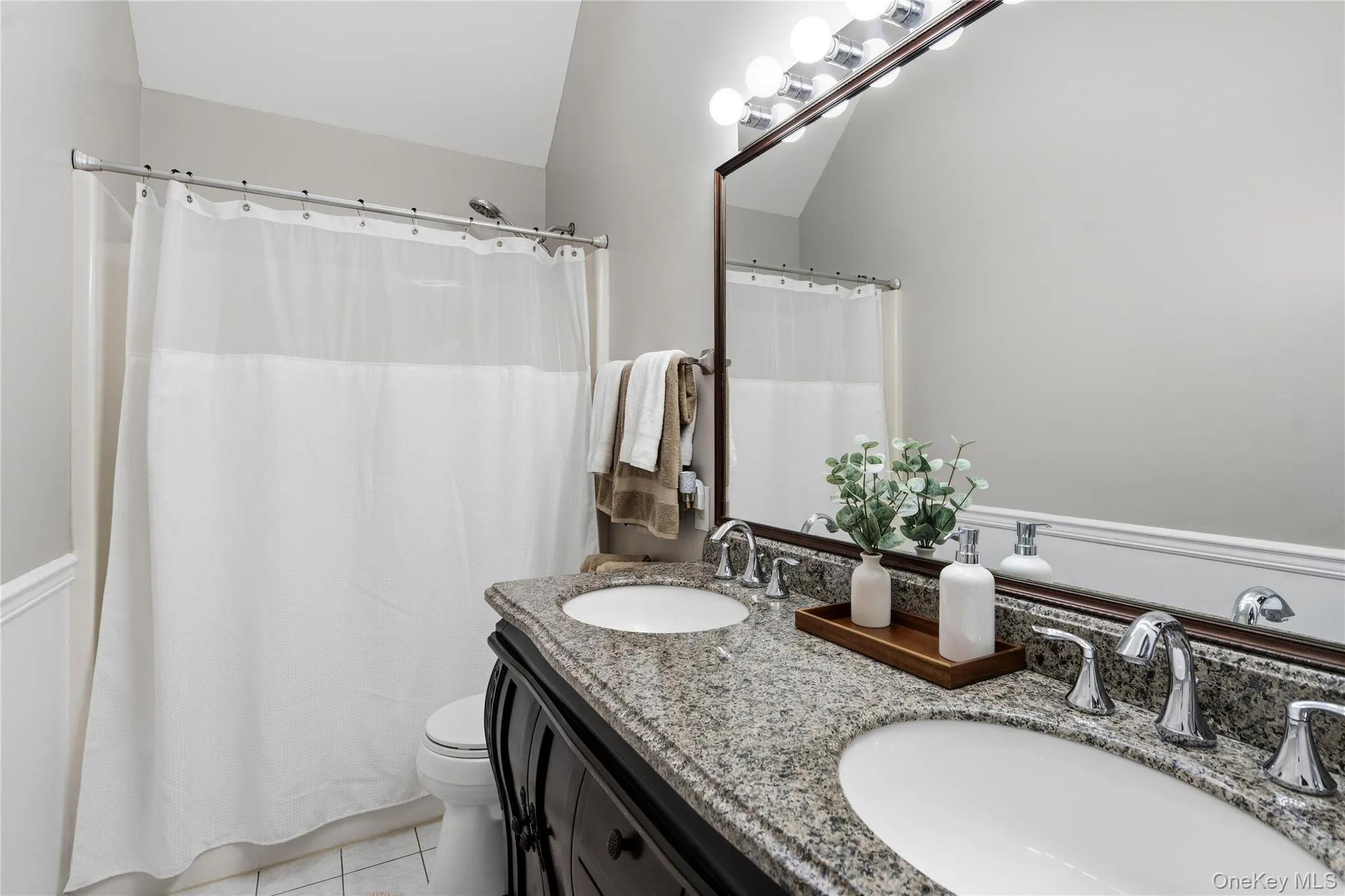 7 Platt Place, Huntington, NY, 6 Bedrooms Bedrooms, 16 Rooms Rooms,4 BathroomsBathrooms,Residential,For Rent,Platt,0,1054490 7 Platt Place, Huntington, NY, 6 Bedrooms Bedrooms, 16 Rooms Rooms,4 BathroomsBathrooms,Residential,For Rent,Platt,0,1054490