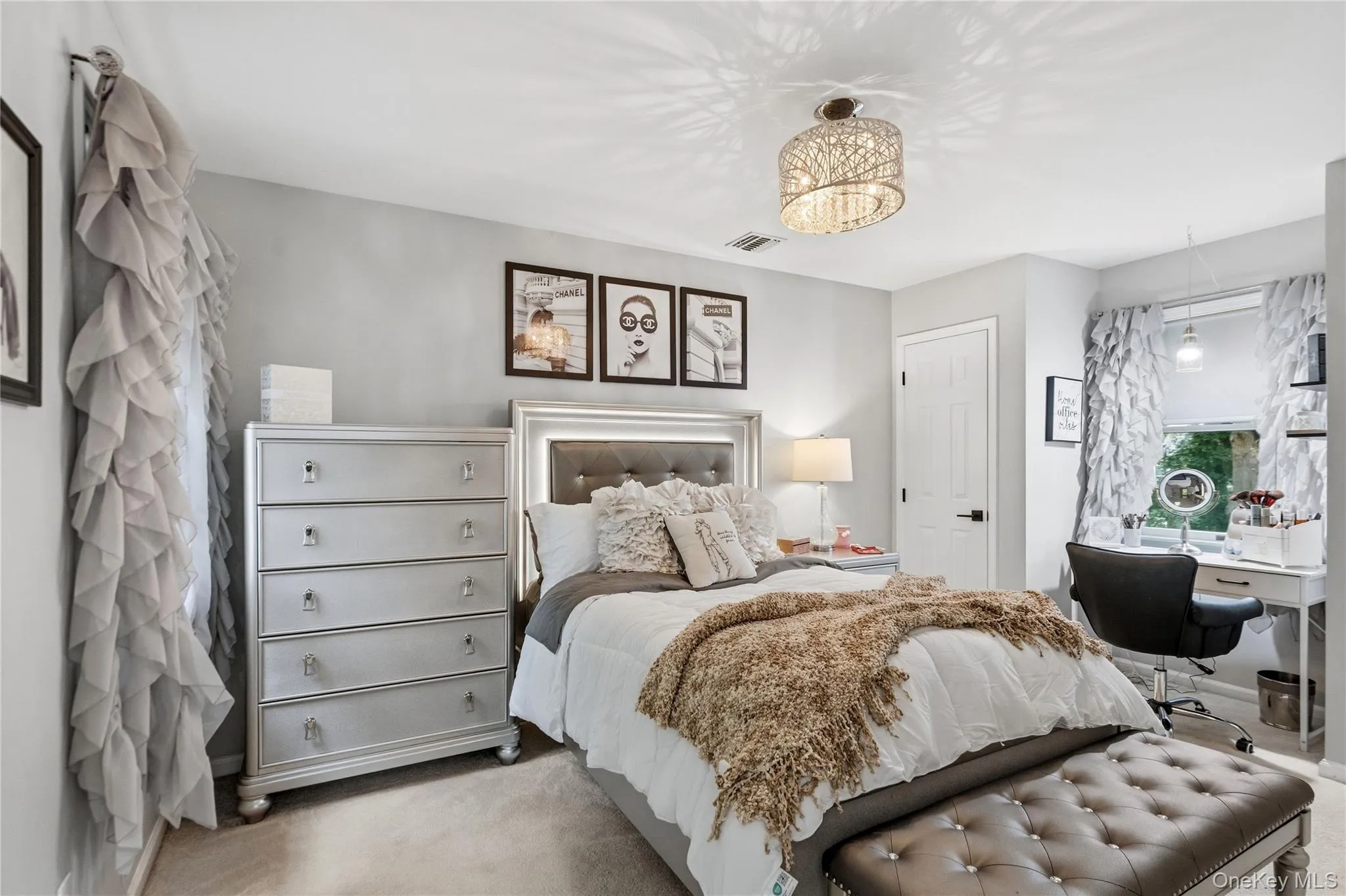 7 Platt Place, Huntington, NY, 6 Bedrooms Bedrooms, 16 Rooms Rooms,4 BathroomsBathrooms,Residential,For Rent,Platt,0,1054490 7 Platt Place, Huntington, NY, 6 Bedrooms Bedrooms, 16 Rooms Rooms,4 BathroomsBathrooms,Residential,For Rent,Platt,0,1054490