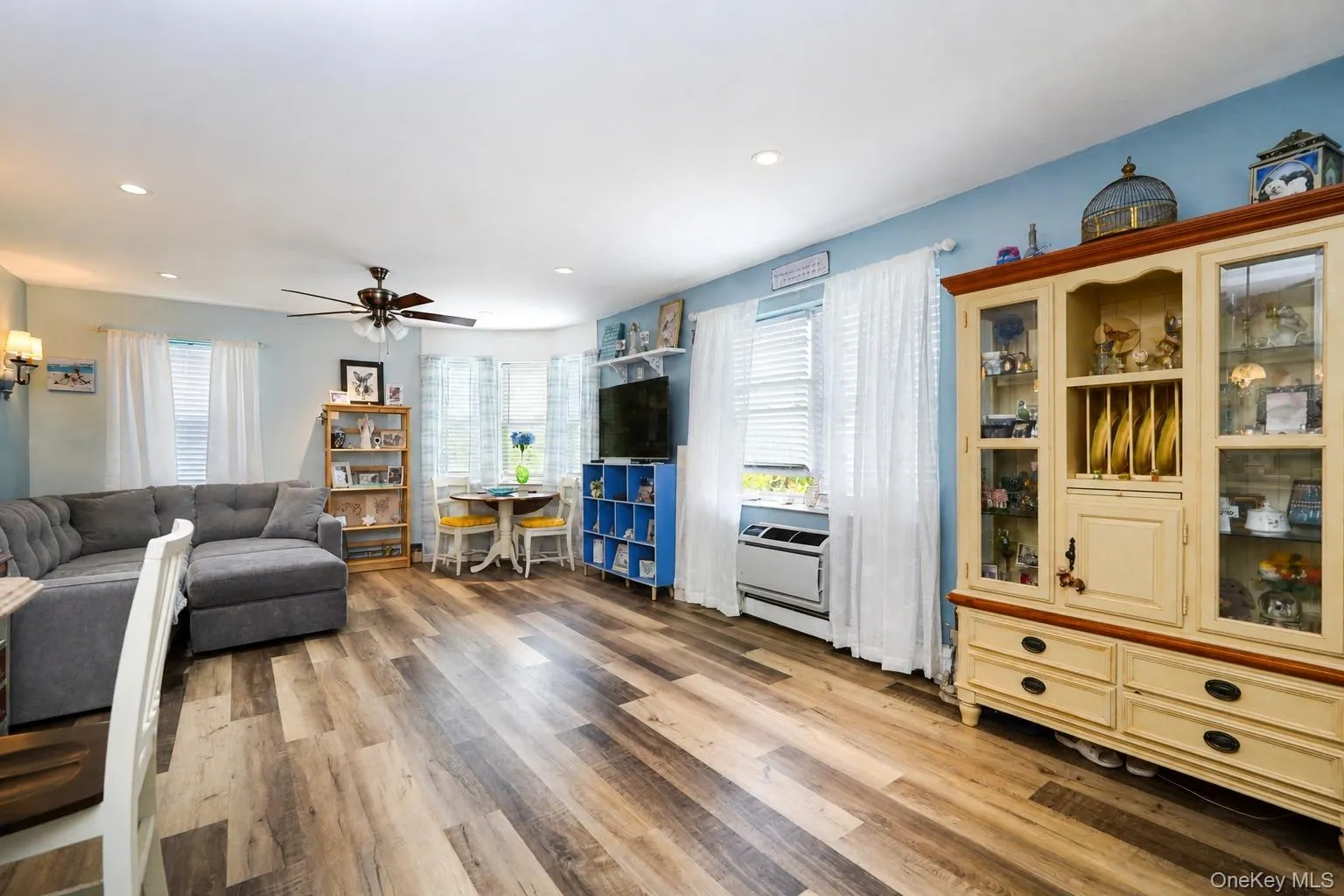 176 Beach 101st Street, New York, NY, 2 Bedrooms Bedrooms, 4 Rooms Rooms,1 BathroomBathrooms,Residential,For Rent,Beach 101st,0,1054493 176 Beach 101st Street, New York, NY, 2 Bedrooms Bedrooms, 4 Rooms Rooms,1 BathroomBathrooms,Residential,For Rent,Beach 101st,0,1054493