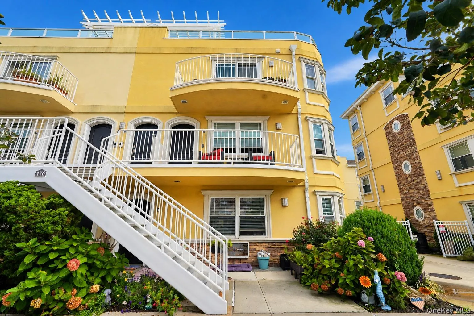 176 Beach 101st Street, New York, NY, 2 Bedrooms Bedrooms, 4 Rooms Rooms,1 BathroomBathrooms,Residential,For Rent,Beach 101st,0,1054493 176 Beach 101st Street, New York, NY, 2 Bedrooms Bedrooms, 4 Rooms Rooms,1 BathroomBathrooms,Residential,For Rent,Beach 101st,0,1054493