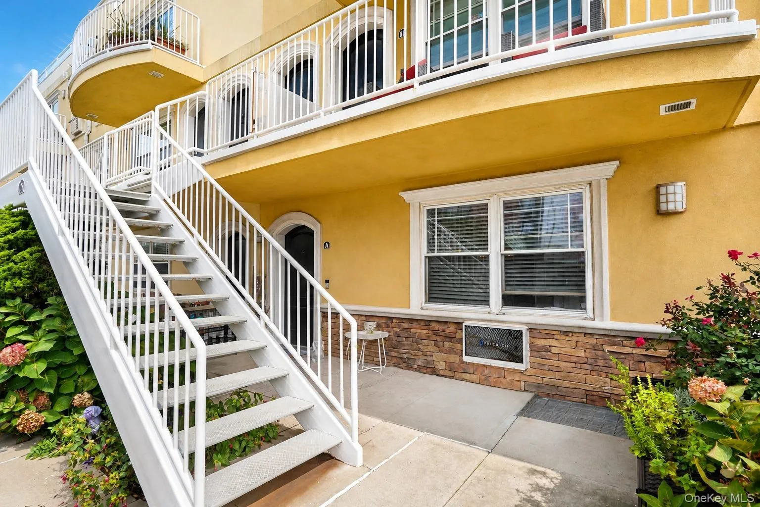 176 Beach 101st Street, New York, NY, 2 Bedrooms Bedrooms, 4 Rooms Rooms,1 BathroomBathrooms,Residential,For Rent,Beach 101st,0,1054493 176 Beach 101st Street, New York, NY, 2 Bedrooms Bedrooms, 4 Rooms Rooms,1 BathroomBathrooms,Residential,For Rent,Beach 101st,0,1054493
