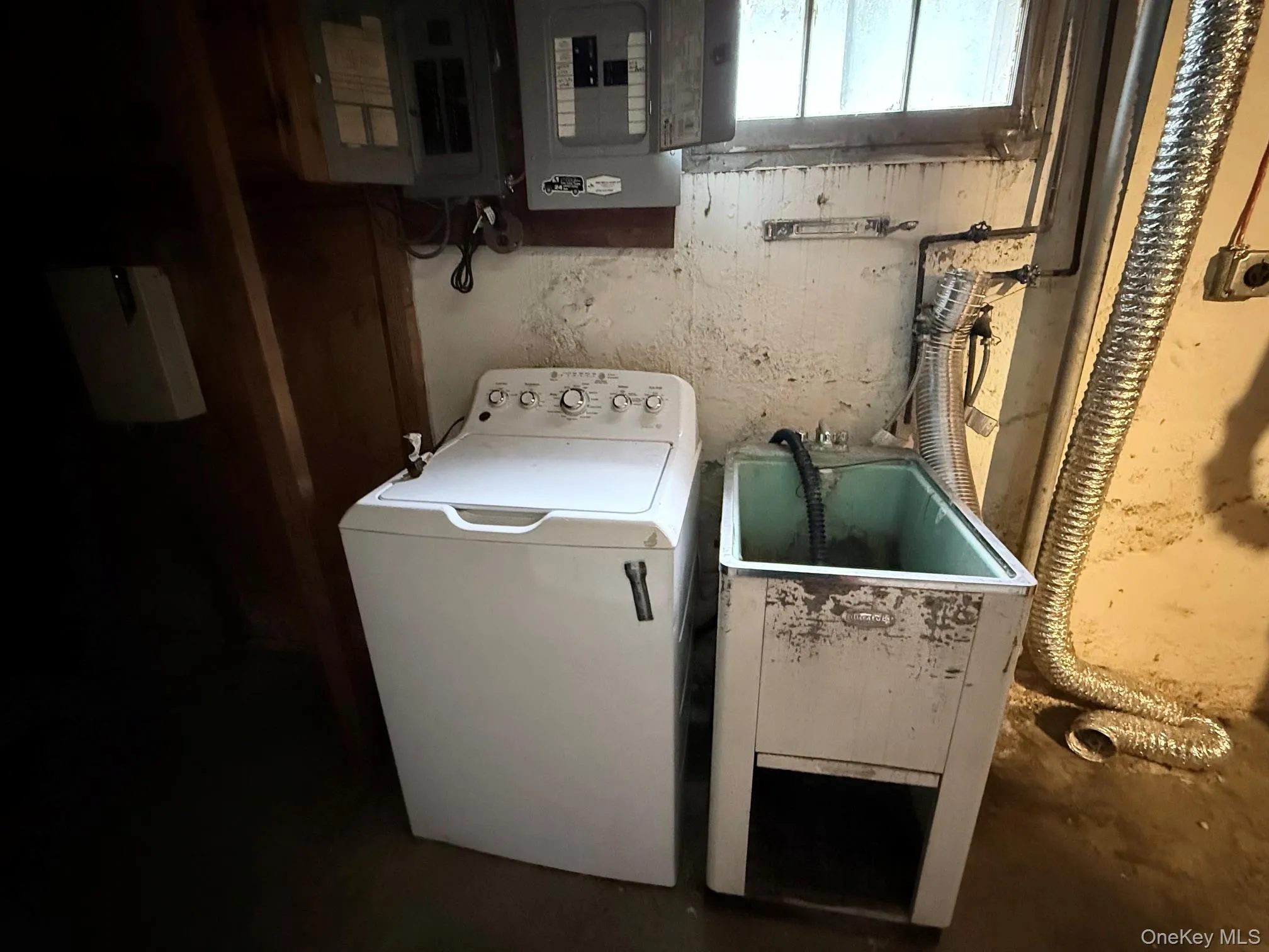 220 Manhattan Avenue, North Hempstead, NY, 2 Bedrooms Bedrooms, 5 Rooms Rooms,1 BathroomBathrooms,Residential Lease,For Rent,Manhattan,0,1054496 220 Manhattan Avenue, North Hempstead, NY, 2 Bedrooms Bedrooms, 5 Rooms Rooms,1 BathroomBathrooms,Residential Lease,For Rent,Manhattan,0,1054496