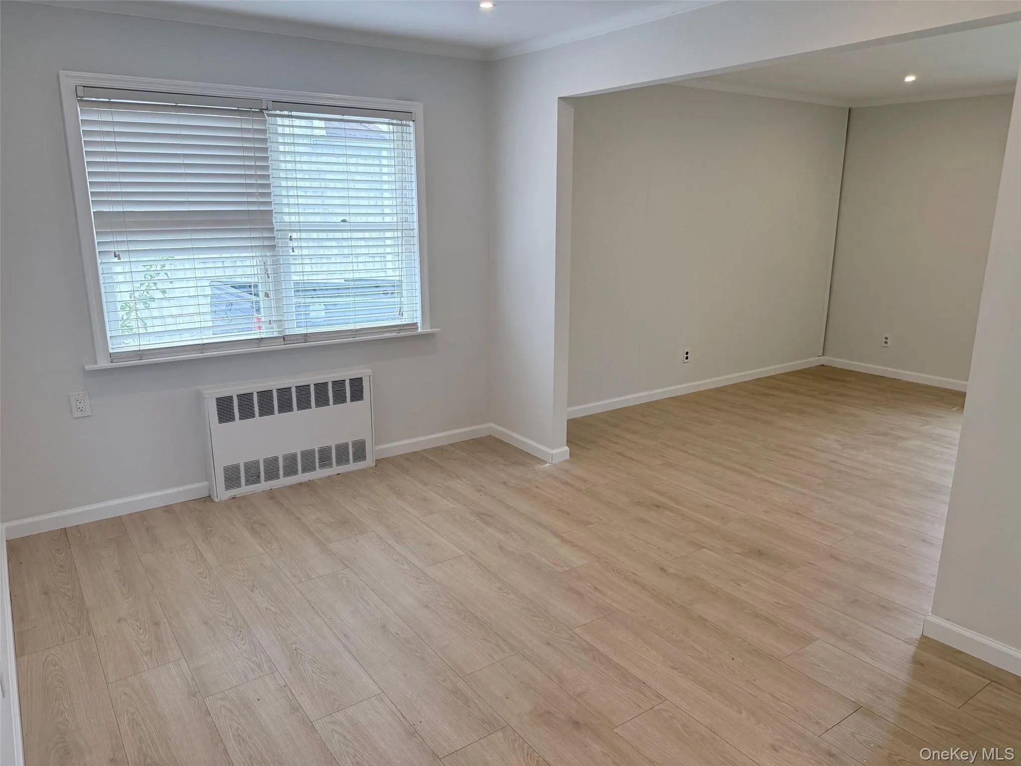 220 Manhattan Avenue, North Hempstead, NY, 2 Bedrooms Bedrooms, 5 Rooms Rooms,1 BathroomBathrooms,Residential Lease,For Rent,Manhattan,0,1054496 220 Manhattan Avenue, North Hempstead, NY, 2 Bedrooms Bedrooms, 5 Rooms Rooms,1 BathroomBathrooms,Residential Lease,For Rent,Manhattan,0,1054496