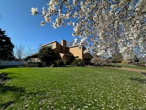 16 Bridle Path Lane, Brookhaven, NY, 3 Bedrooms Bedrooms, 6 Rooms Rooms,2 BathroomsBathrooms,Residential,For Rent,Bridle Path,0,1054498 16 Bridle Path Lane, Brookhaven, NY, 3 Bedrooms Bedrooms, 6 Rooms Rooms,2 BathroomsBathrooms,Residential,For Rent,Bridle Path,0,1054498