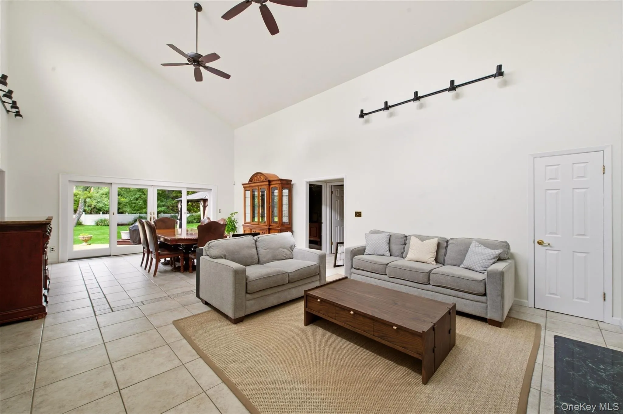 16 Bridle Path Lane, Brookhaven, NY, 3 Bedrooms Bedrooms, 6 Rooms Rooms,2 BathroomsBathrooms,Residential,For Rent,Bridle Path,0,1054498 16 Bridle Path Lane, Brookhaven, NY, 3 Bedrooms Bedrooms, 6 Rooms Rooms,2 BathroomsBathrooms,Residential,For Rent,Bridle Path,0,1054498