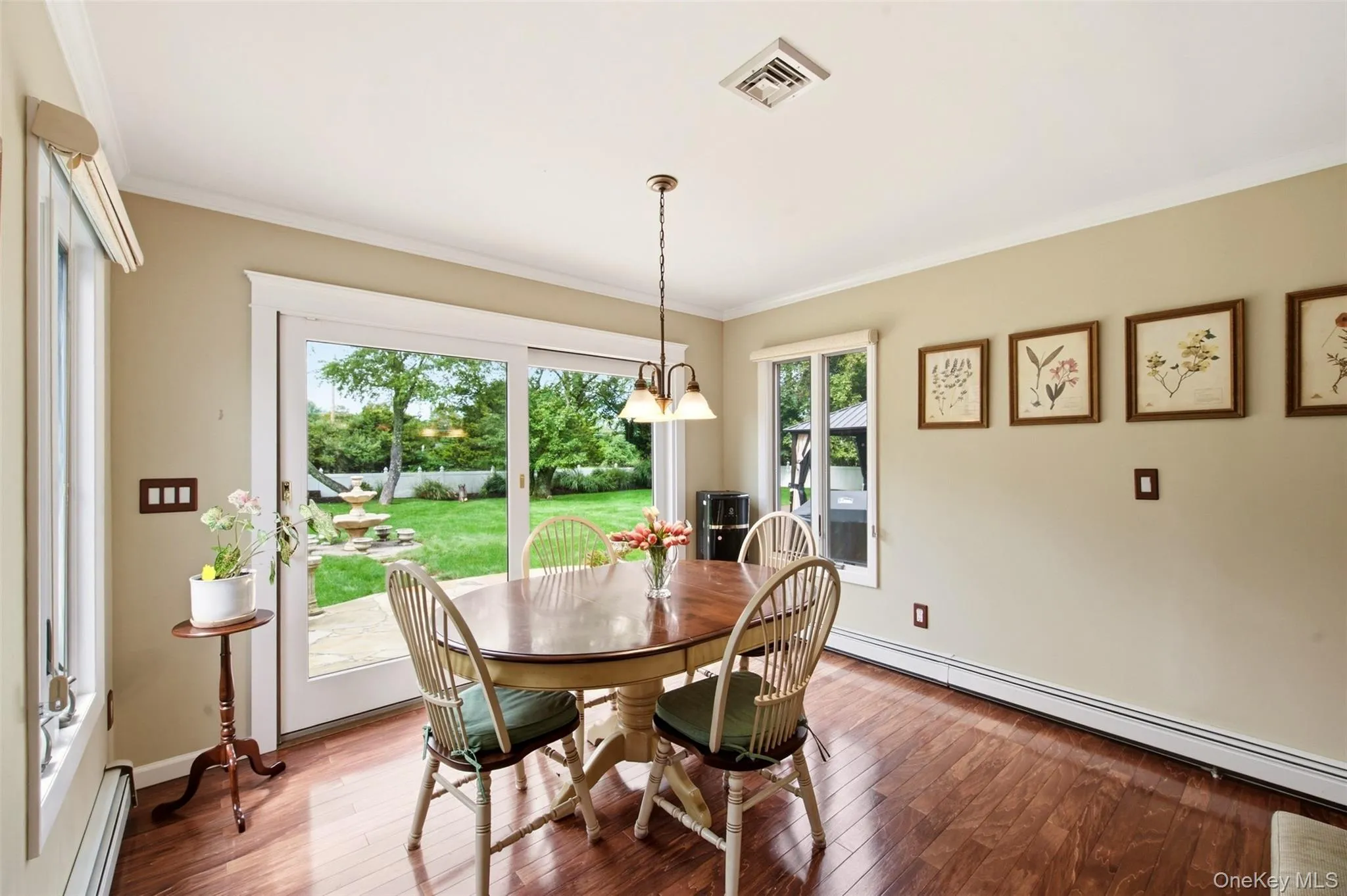 16 Bridle Path Lane, Brookhaven, NY, 3 Bedrooms Bedrooms, 6 Rooms Rooms,2 BathroomsBathrooms,Residential,For Rent,Bridle Path,0,1054498 16 Bridle Path Lane, Brookhaven, NY, 3 Bedrooms Bedrooms, 6 Rooms Rooms,2 BathroomsBathrooms,Residential,For Rent,Bridle Path,0,1054498