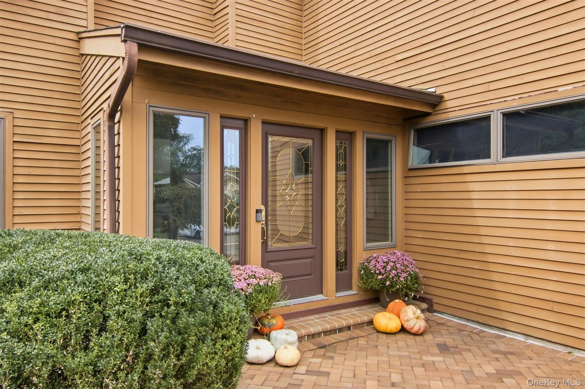 16 Bridle Path Lane, Brookhaven, NY, 3 Bedrooms Bedrooms, 6 Rooms Rooms,2 BathroomsBathrooms,Residential,For Rent,Bridle Path,0,1054498 16 Bridle Path Lane, Brookhaven, NY, 3 Bedrooms Bedrooms, 6 Rooms Rooms,2 BathroomsBathrooms,Residential,For Rent,Bridle Path,0,1054498