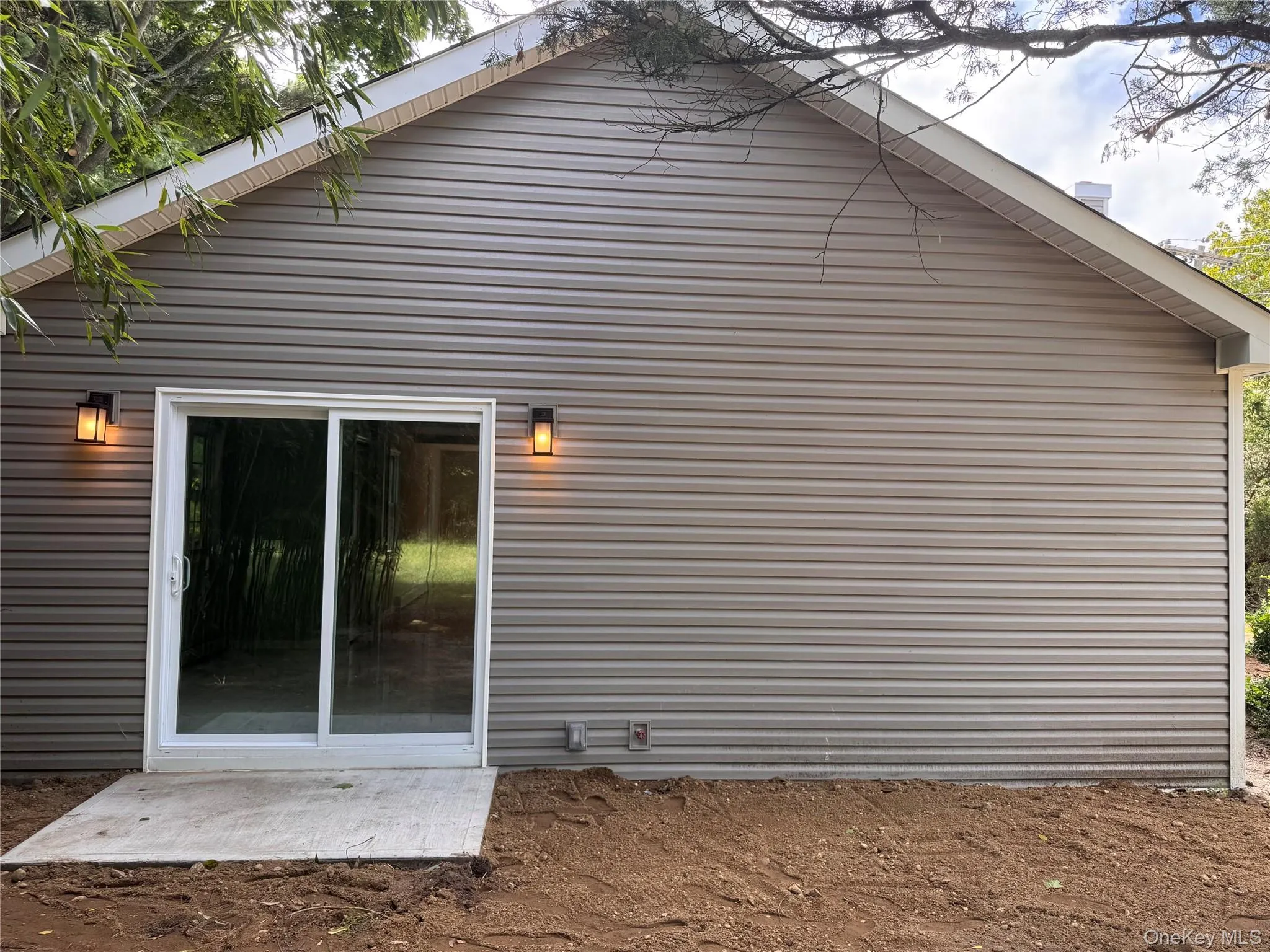 4 Barnes Road, Brookhaven, NY, 5 Bedrooms Bedrooms, 9 Rooms Rooms,2 BathroomsBathrooms,Residential,For Rent,Barnes,0,1054500 4 Barnes Road, Brookhaven, NY, 5 Bedrooms Bedrooms, 9 Rooms Rooms,2 BathroomsBathrooms,Residential,For Rent,Barnes,0,1054500