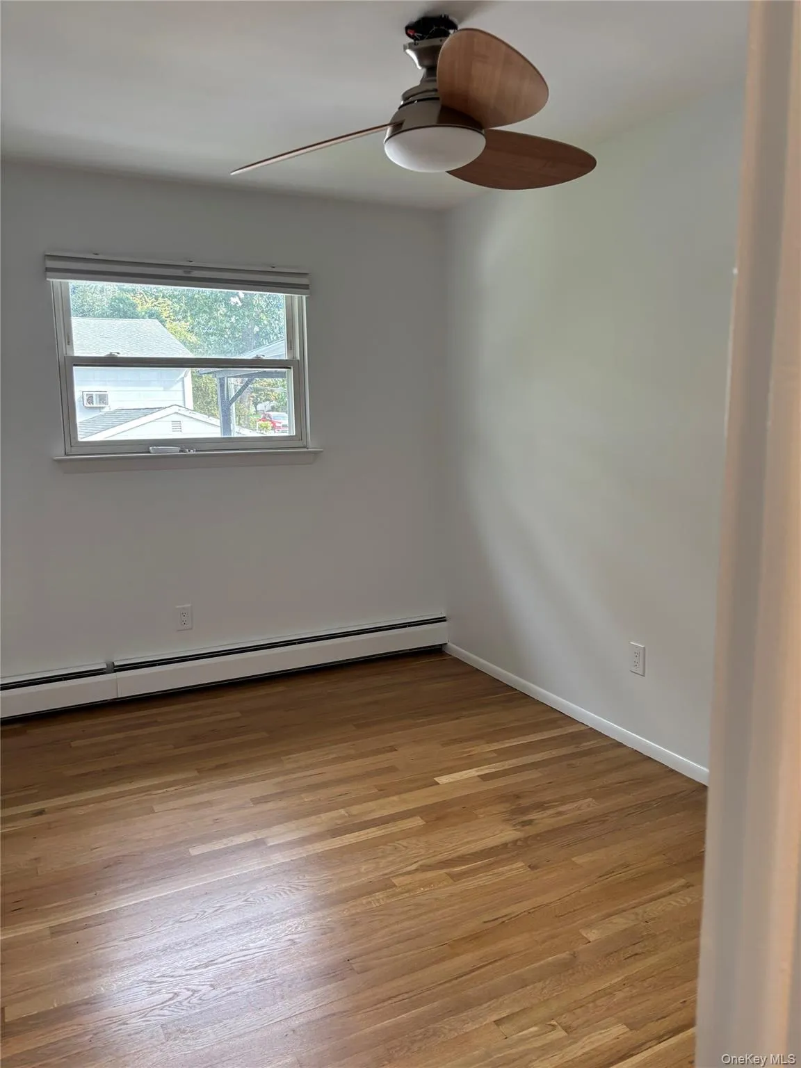 27 Hendrick Avenue, Glen Cove, NY, 3 Bedroom Bedrooms, 5 Room Rooms,1 BathroomBathrooms,Residential Lease,For Rent,Hendrick,0,1054509 27 Hendrick Avenue, Glen Cove, NY, 3 Bedroom Bedrooms, 5 Room Rooms,1 BathroomBathrooms,Residential Lease,For Rent,Hendrick,0,1054509