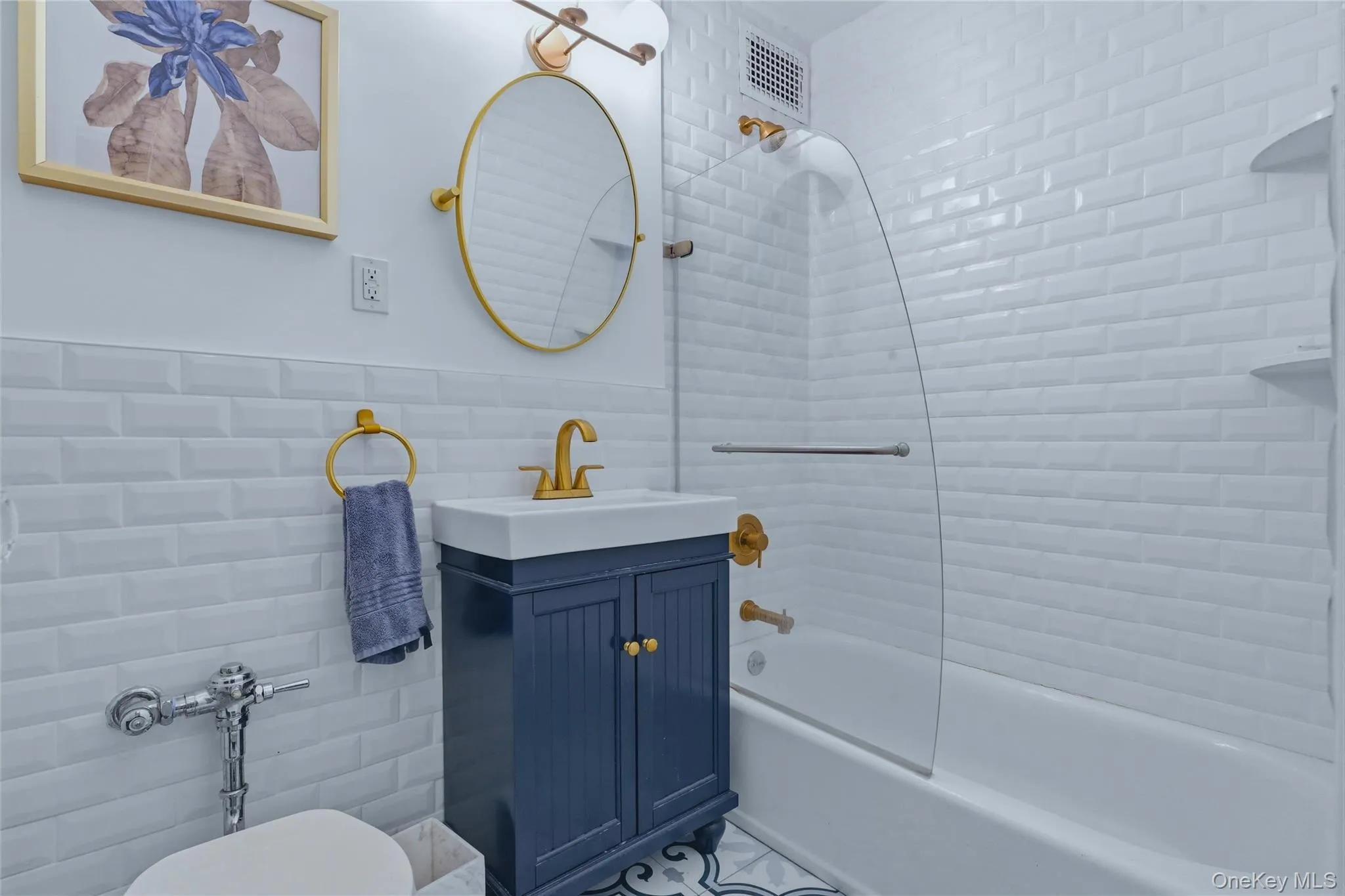 Designer inspired full bathroom Designer inspired full bathroom