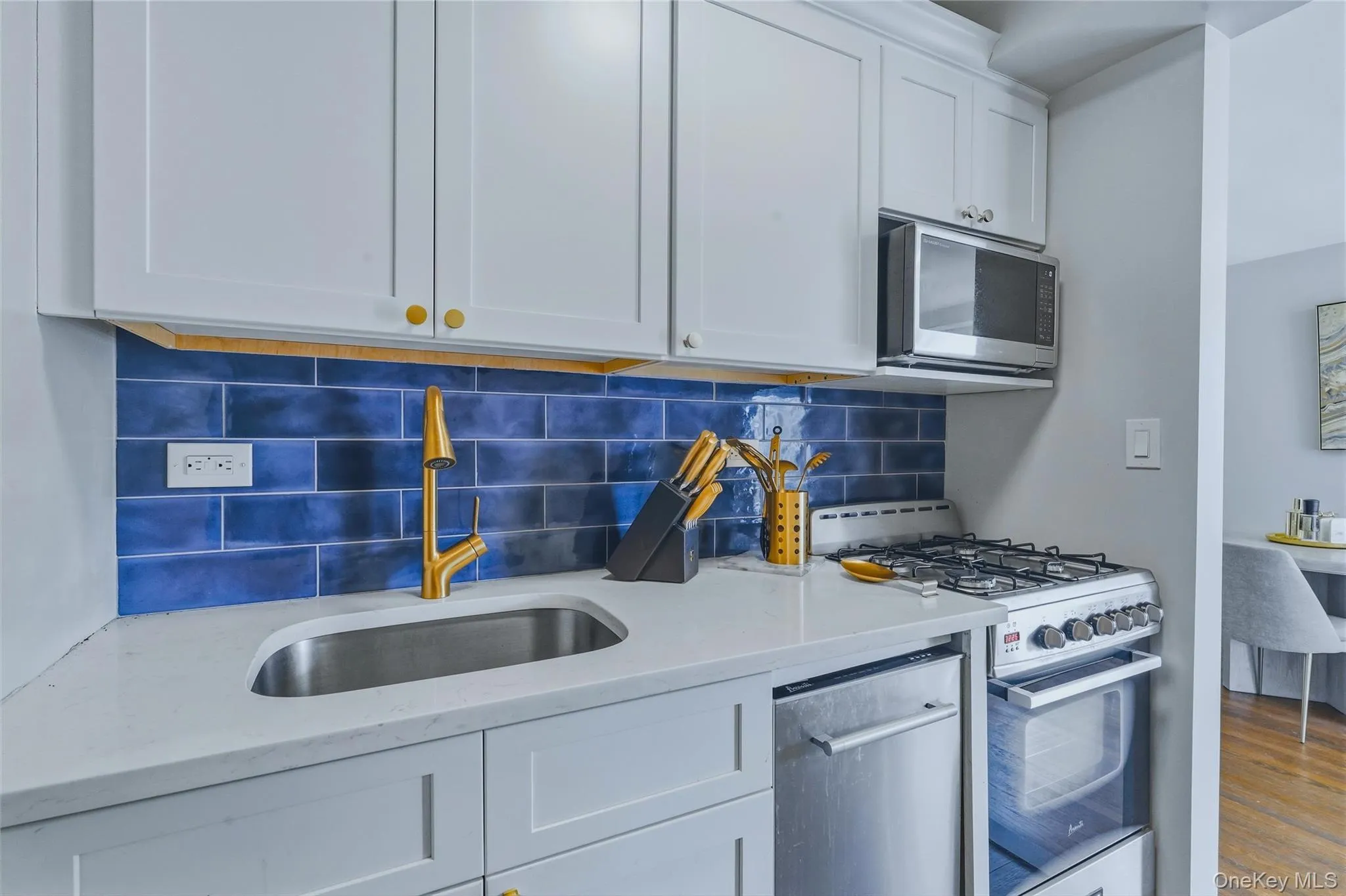 3475 Greystone Avenue, New York, NY, 4 Rooms Rooms,1 BathroomBathrooms,Residential,For Rent,Greystone,0,1054512 3475 Greystone Avenue, New York, NY, 4 Rooms Rooms,1 BathroomBathrooms,Residential,For Rent,Greystone,0,1054512