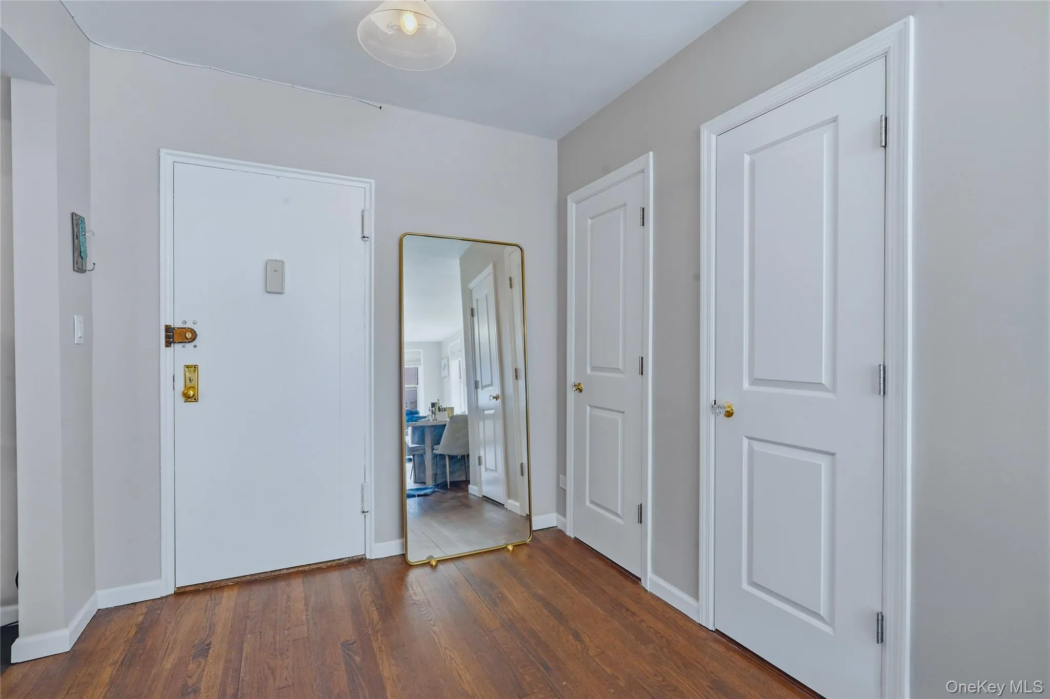 Gracious entry with 2 large custom semi-walk-in closets... Gracious entry with 2 large custom semi-walk-in closets...