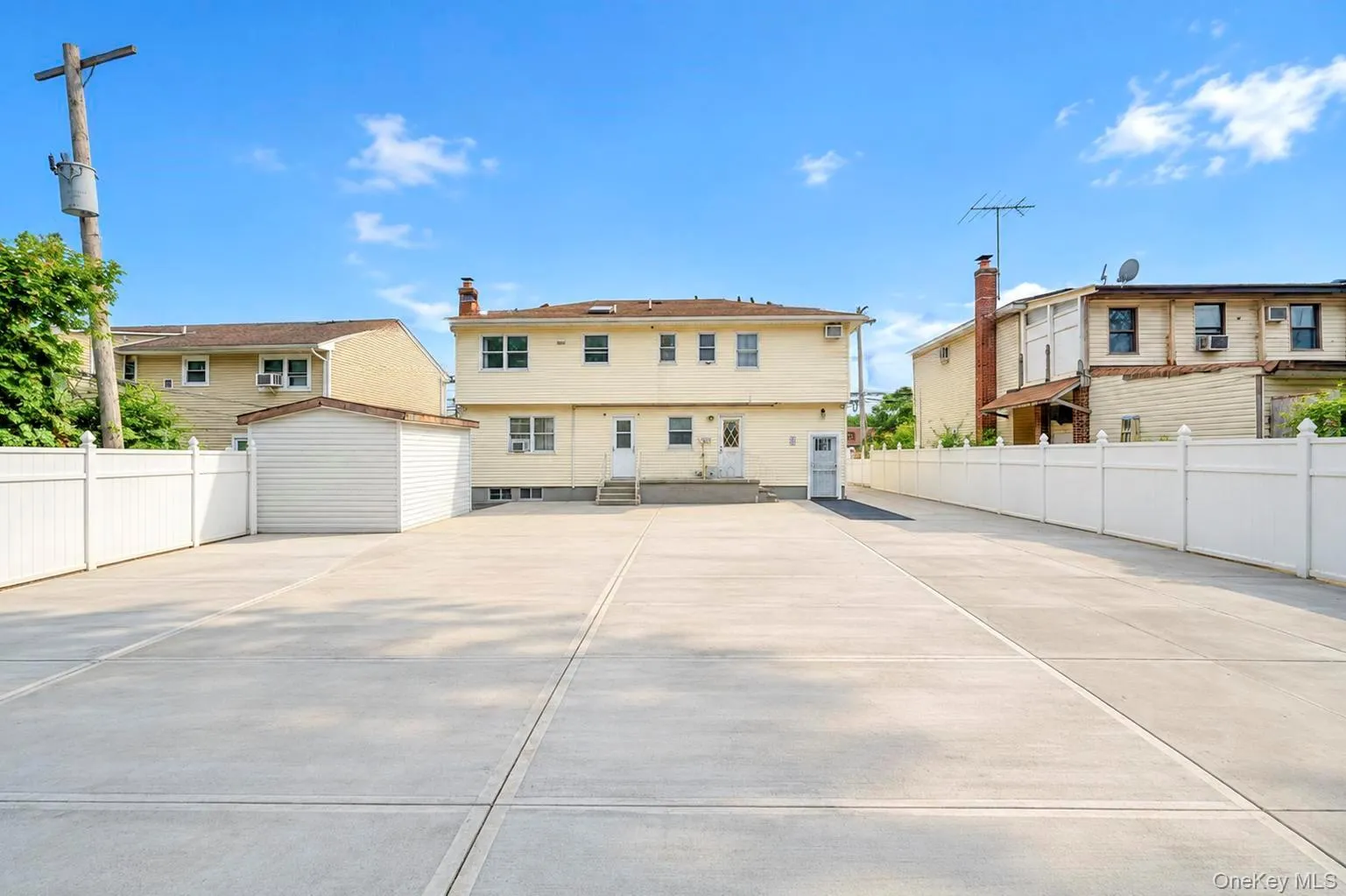 1760 Dutch Broadway, Hempstead, NY, 6 Bedrooms Bedrooms, 11 Rooms Rooms,5 BathroomsBathrooms,Residential,For Rent,Dutch Broadway,0,1054514 1760 Dutch Broadway, Hempstead, NY, 6 Bedrooms Bedrooms, 11 Rooms Rooms,5 BathroomsBathrooms,Residential,For Rent,Dutch Broadway,0,1054514