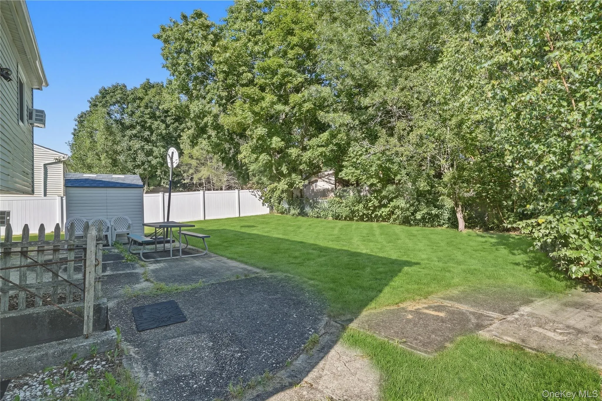 66 Champlain Street, Brookhaven, NY, 3 Bedrooms Bedrooms, 9 Rooms Rooms,2 BathroomsBathrooms,Residential,For Rent,Champlain,0,1054516 66 Champlain Street, Brookhaven, NY, 3 Bedrooms Bedrooms, 9 Rooms Rooms,2 BathroomsBathrooms,Residential,For Rent,Champlain,0,1054516