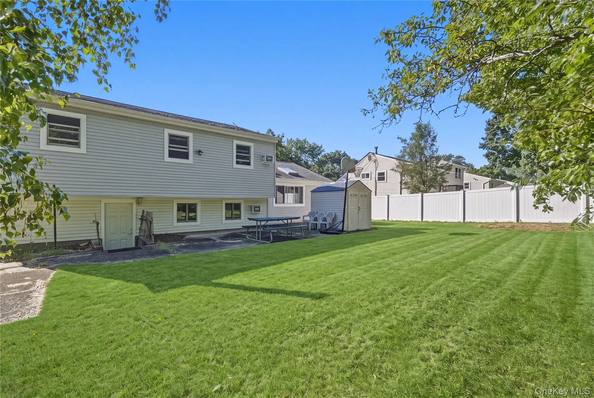 66 Champlain Street, Brookhaven, NY, 3 Bedrooms Bedrooms, 9 Rooms Rooms,2 BathroomsBathrooms,Residential,For Rent,Champlain,0,1054516 66 Champlain Street, Brookhaven, NY, 3 Bedrooms Bedrooms, 9 Rooms Rooms,2 BathroomsBathrooms,Residential,For Rent,Champlain,0,1054516
