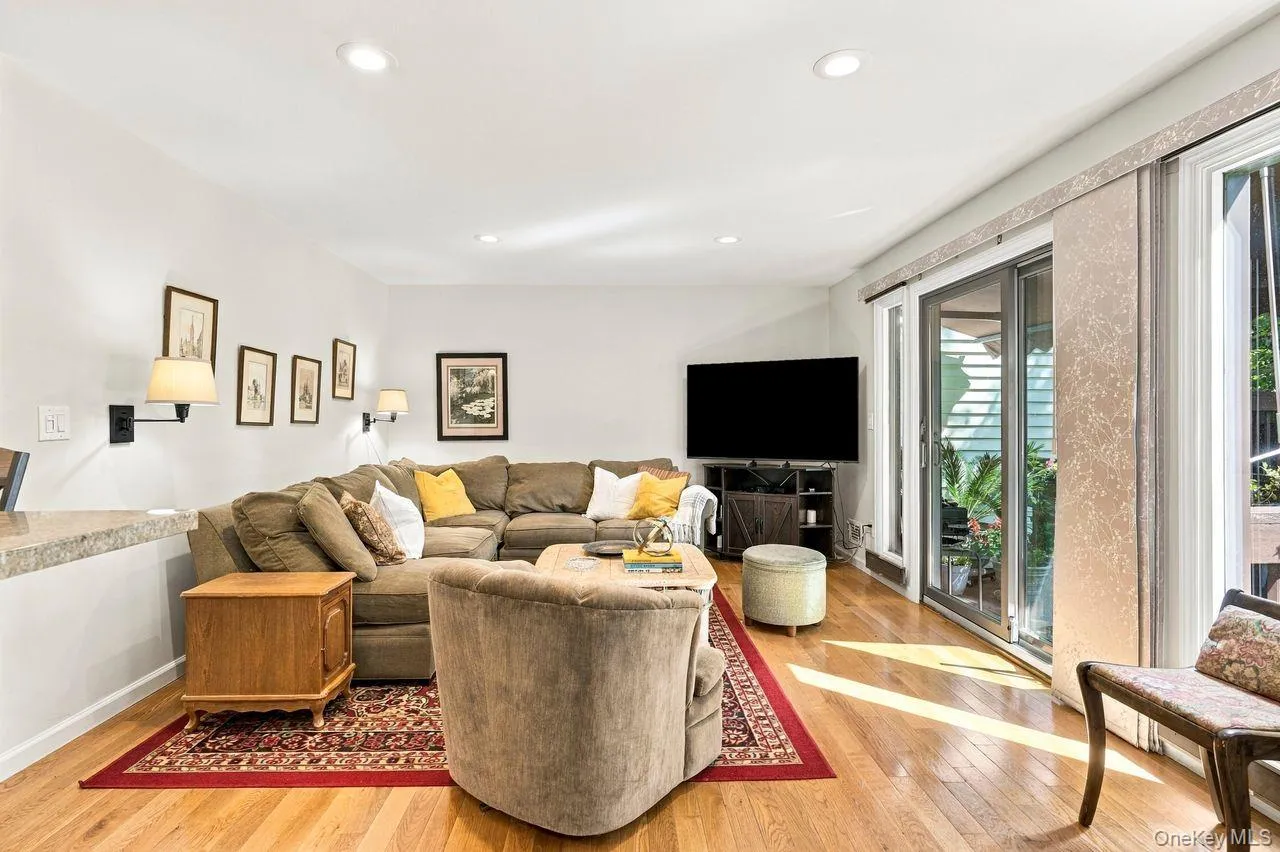 45 Jefferson Oval, Yorktown, NY, 2 Bedrooms Bedrooms, 5 Rooms Rooms,2 BathroomsBathrooms,Residential,For Rent,Jefferson,0,1054519 45 Jefferson Oval, Yorktown, NY, 2 Bedrooms Bedrooms, 5 Rooms Rooms,2 BathroomsBathrooms,Residential,For Rent,Jefferson,0,1054519