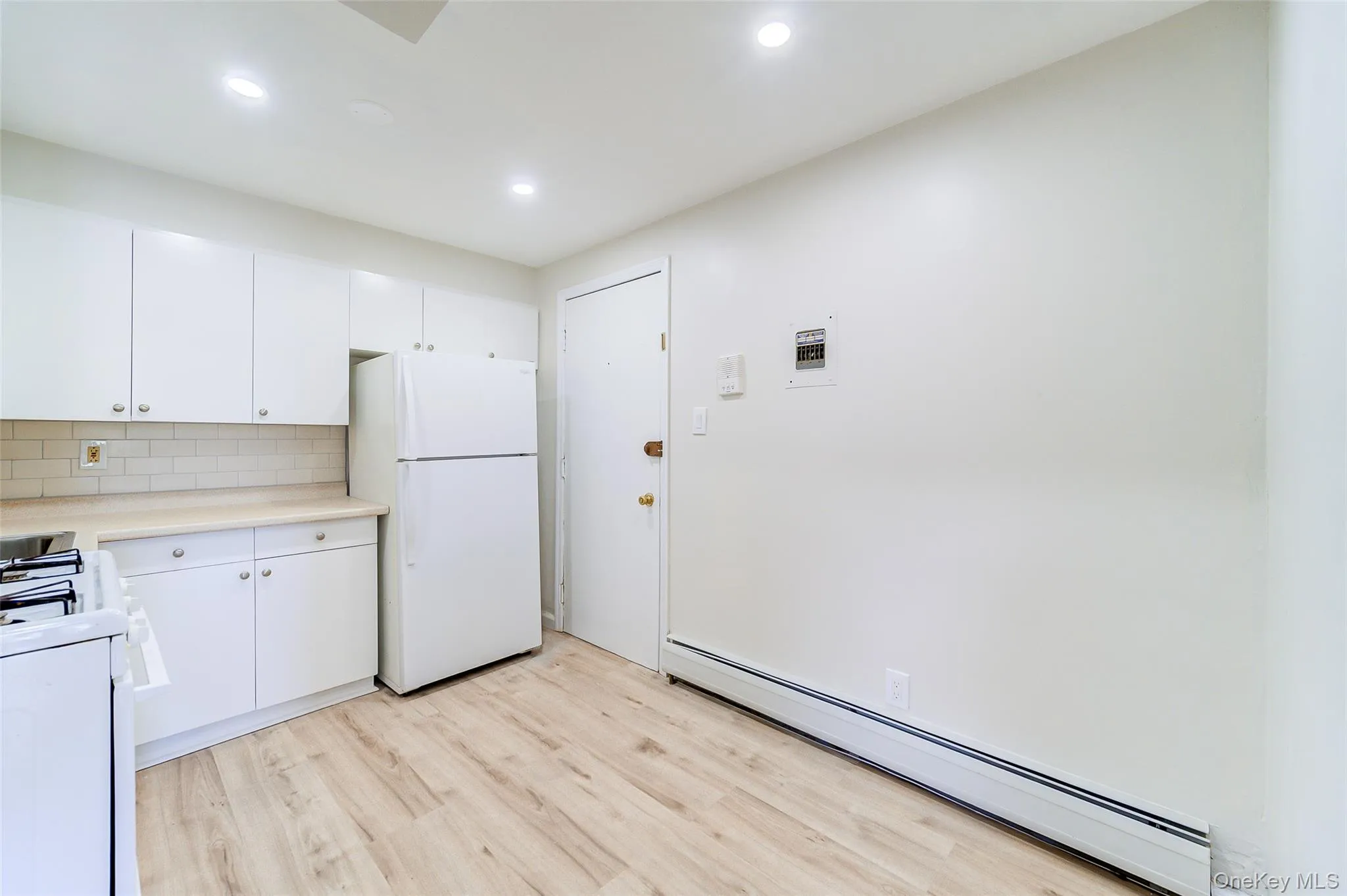 465 main, Beacon, NY, 2 Bedroom Bedrooms, 5 Room Rooms,1 BathroomBathrooms,Residential Lease,For Rent,main,0,1054526 465 main, Beacon, NY, 2 Bedroom Bedrooms, 5 Room Rooms,1 BathroomBathrooms,Residential Lease,For Rent,main,0,1054526