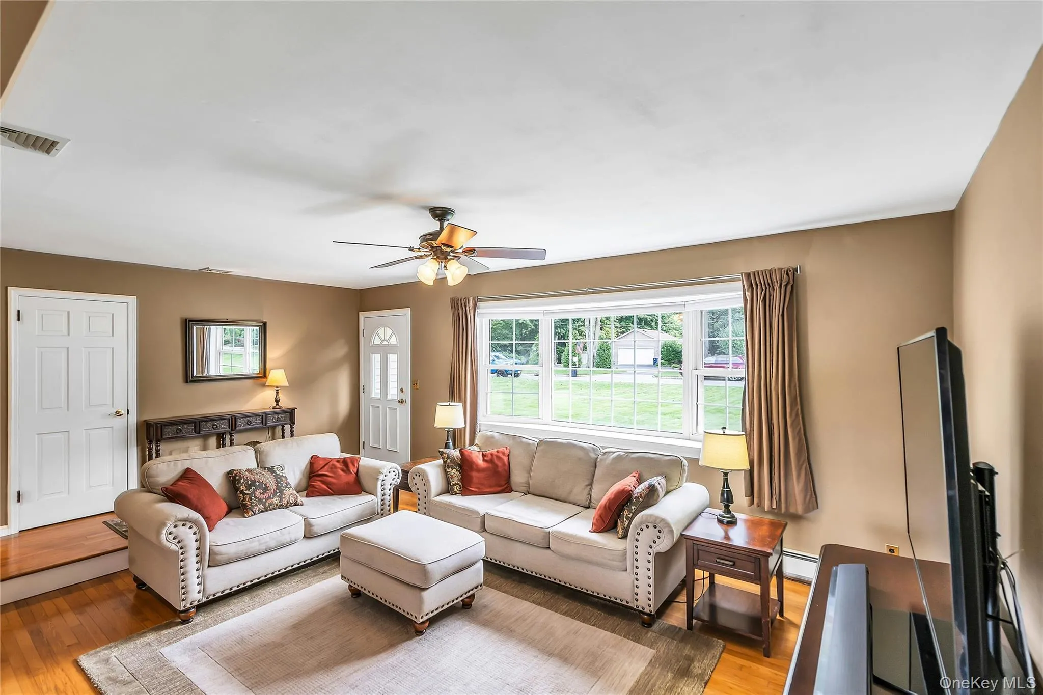 168 Cambon Avenue, Smithtown, NY, 5 Bedrooms Bedrooms, 9 Rooms Rooms,2 BathroomsBathrooms,Residential,For Rent,Cambon,0,1054530 168 Cambon Avenue, Smithtown, NY, 5 Bedrooms Bedrooms, 9 Rooms Rooms,2 BathroomsBathrooms,Residential,For Rent,Cambon,0,1054530