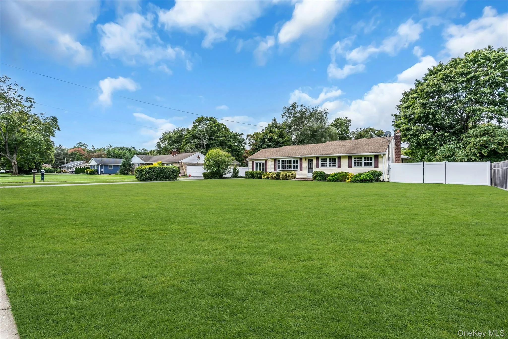 168 Cambon Avenue, Smithtown, NY, 5 Bedrooms Bedrooms, 9 Rooms Rooms,2 BathroomsBathrooms,Residential,For Rent,Cambon,0,1054530 168 Cambon Avenue, Smithtown, NY, 5 Bedrooms Bedrooms, 9 Rooms Rooms,2 BathroomsBathrooms,Residential,For Rent,Cambon,0,1054530
