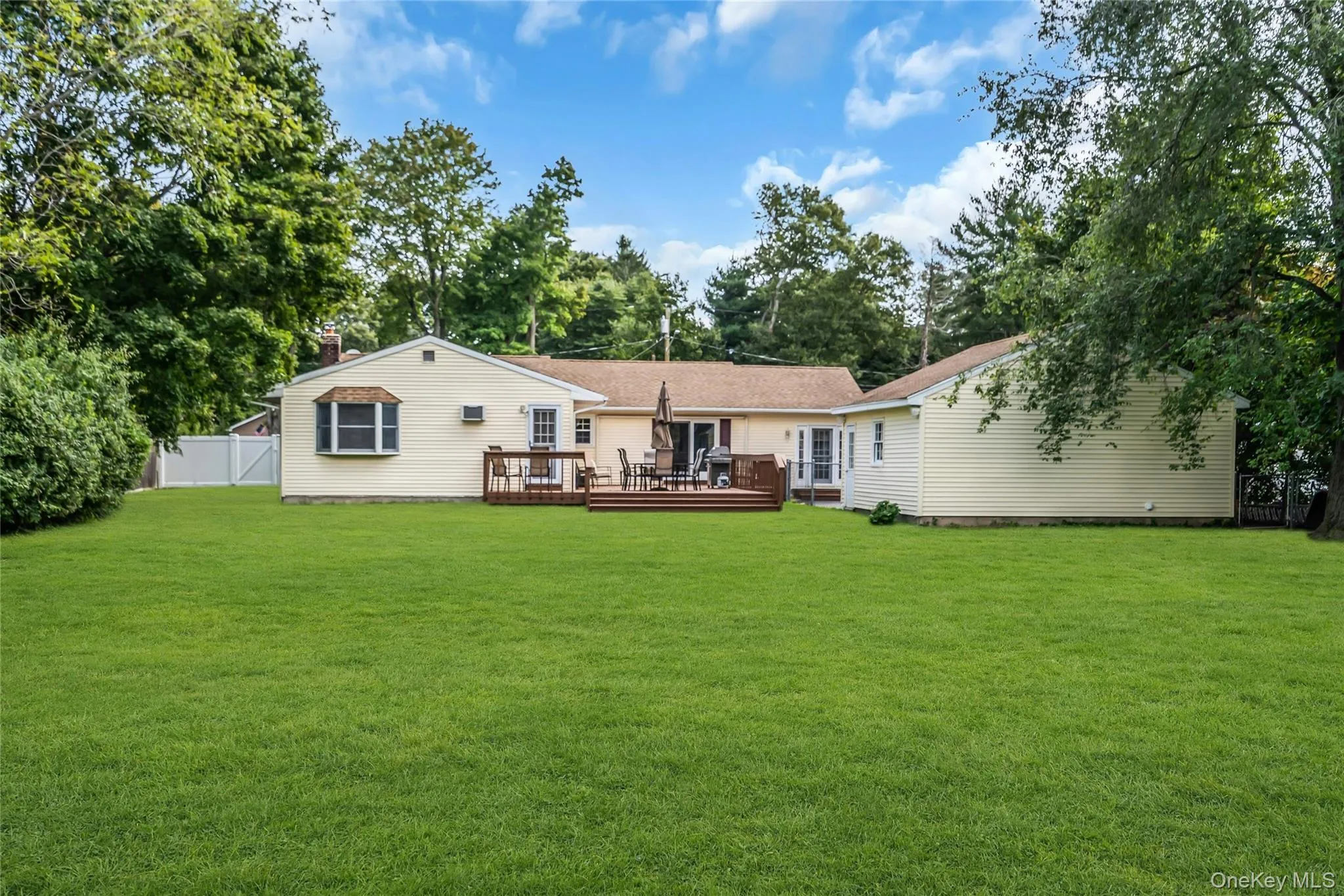 168 Cambon Avenue, Smithtown, NY, 5 Bedrooms Bedrooms, 9 Rooms Rooms,2 BathroomsBathrooms,Residential,For Rent,Cambon,0,1054530 168 Cambon Avenue, Smithtown, NY, 5 Bedrooms Bedrooms, 9 Rooms Rooms,2 BathroomsBathrooms,Residential,For Rent,Cambon,0,1054530