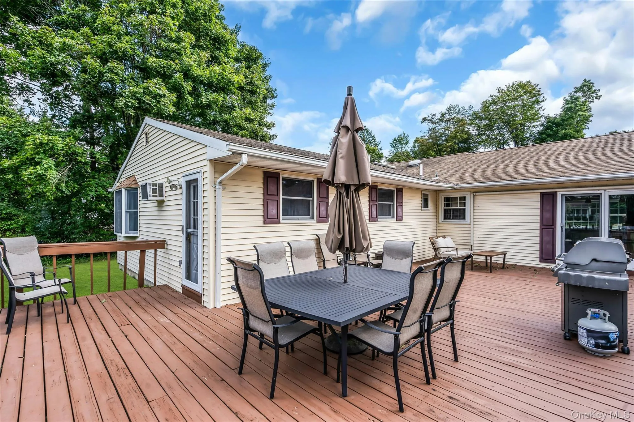 168 Cambon Avenue, Smithtown, NY, 5 Bedrooms Bedrooms, 9 Rooms Rooms,2 BathroomsBathrooms,Residential,For Rent,Cambon,0,1054530 168 Cambon Avenue, Smithtown, NY, 5 Bedrooms Bedrooms, 9 Rooms Rooms,2 BathroomsBathrooms,Residential,For Rent,Cambon,0,1054530