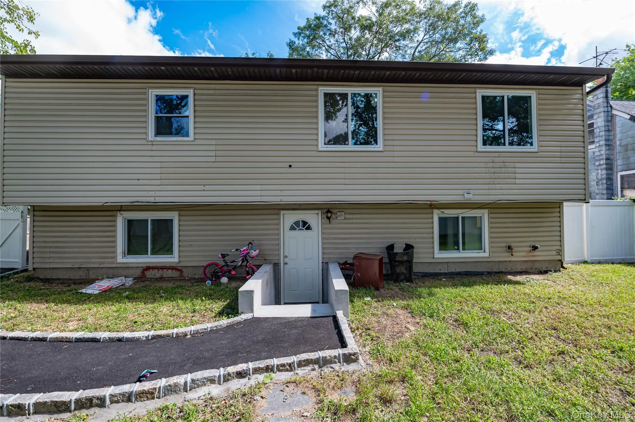 84 17th Street, Babylon, NY, 5 Bedrooms Bedrooms, 9 Rooms Rooms,2 BathroomsBathrooms,Residential,For Rent,17th,0,1054531 84 17th Street, Babylon, NY, 5 Bedrooms Bedrooms, 9 Rooms Rooms,2 BathroomsBathrooms,Residential,For Rent,17th,0,1054531