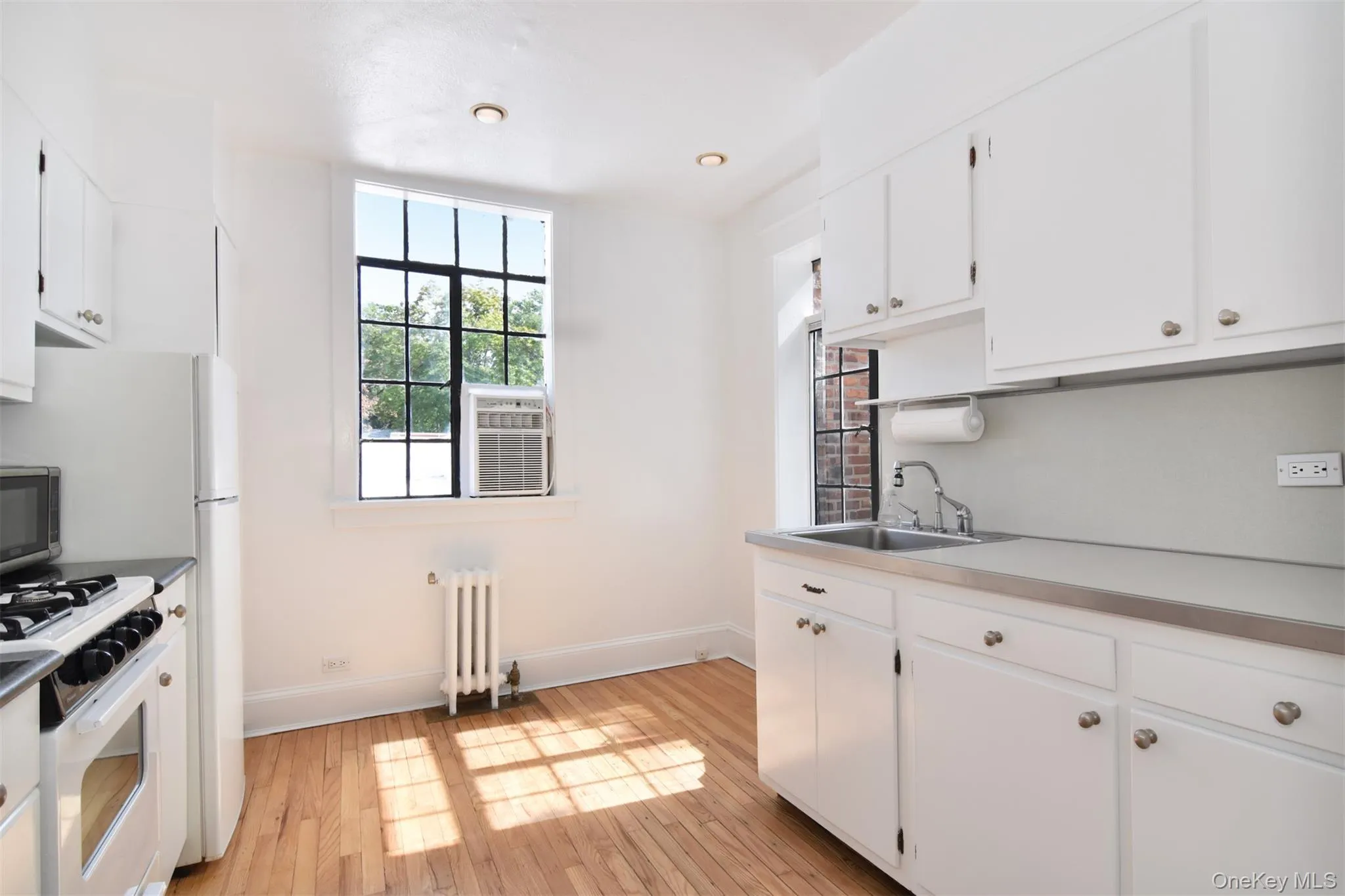 48 Sagamore Road, Eastchester, NY, 3 Rooms Rooms,1 BathroomBathrooms,Residential,For Rent,Sagamore,0,1054535 48 Sagamore Road, Eastchester, NY, 3 Rooms Rooms,1 BathroomBathrooms,Residential,For Rent,Sagamore,0,1054535