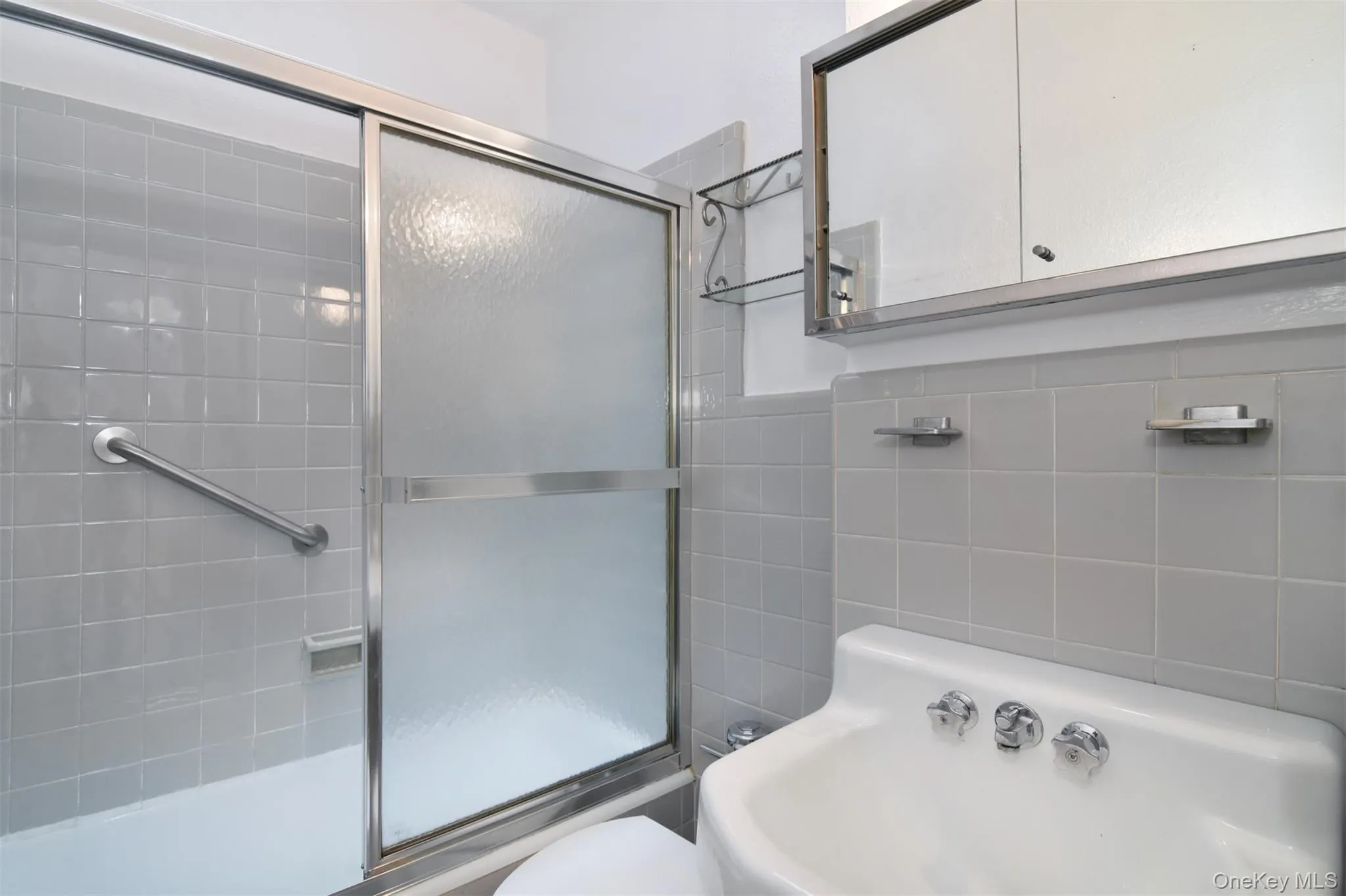 48 Sagamore Road, Eastchester, NY, 3 Rooms Rooms,1 BathroomBathrooms,Residential,For Rent,Sagamore,0,1054535 48 Sagamore Road, Eastchester, NY, 3 Rooms Rooms,1 BathroomBathrooms,Residential,For Rent,Sagamore,0,1054535