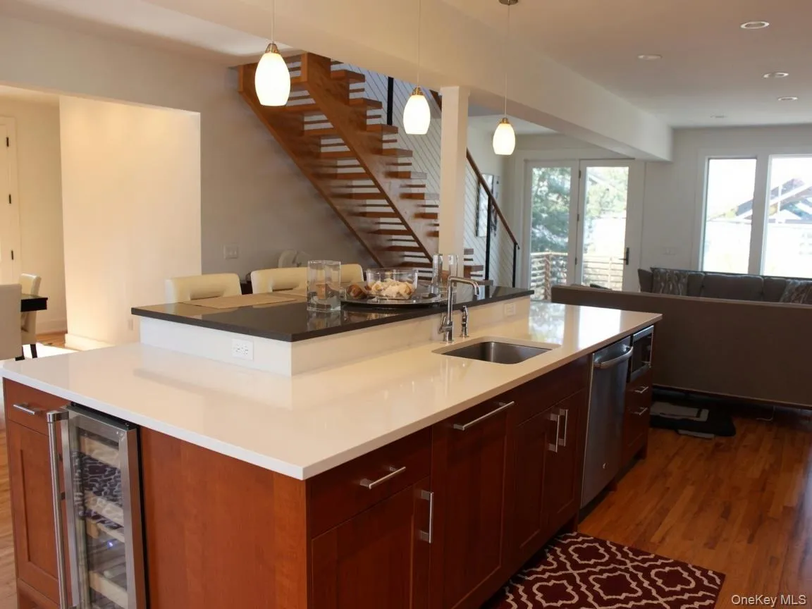 221 Bay Walk, Brookhaven, NY, 3 Bedrooms Bedrooms, 7 Rooms Rooms,4 BathroomsBathrooms,Residential,For Rent,Bay,0,1054538 221 Bay Walk, Brookhaven, NY, 3 Bedrooms Bedrooms, 7 Rooms Rooms,4 BathroomsBathrooms,Residential,For Rent,Bay,0,1054538