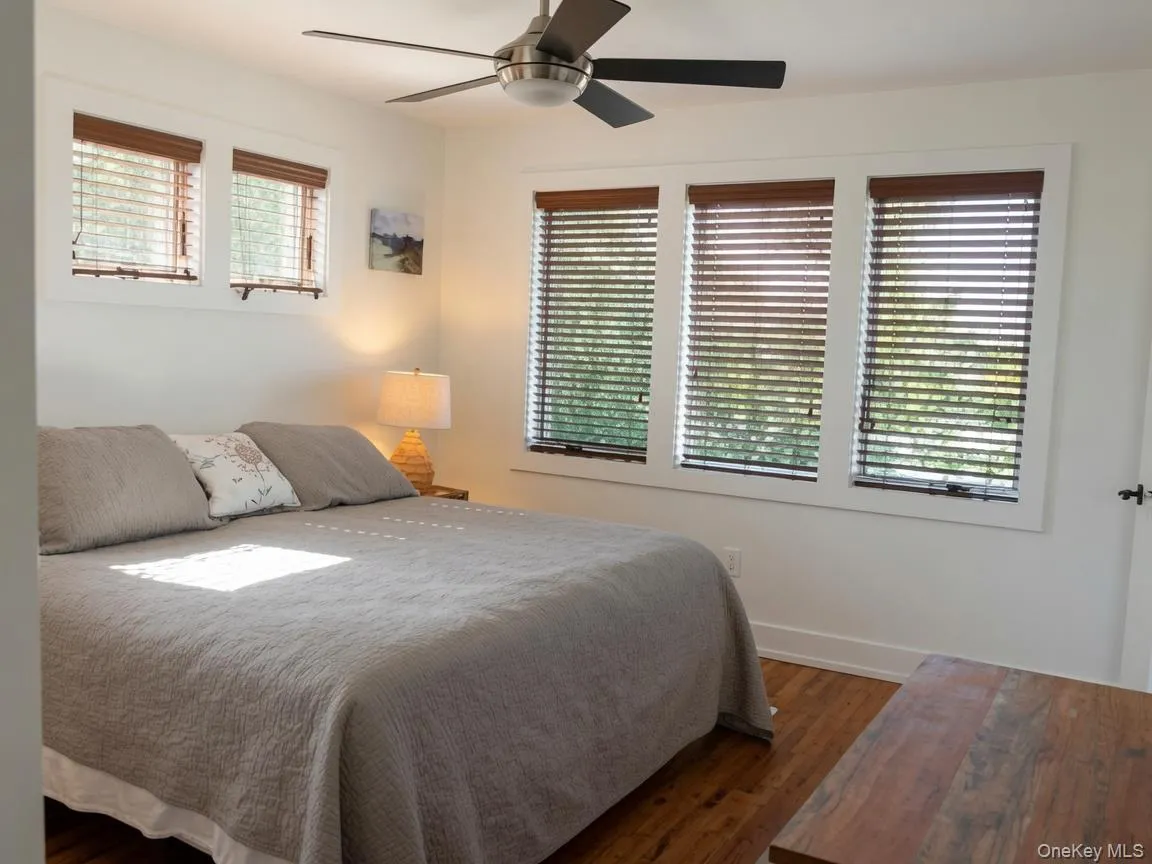 221 Bay Walk, Brookhaven, NY, 3 Bedrooms Bedrooms, 7 Rooms Rooms,4 BathroomsBathrooms,Residential,For Rent,Bay,0,1054538 221 Bay Walk, Brookhaven, NY, 3 Bedrooms Bedrooms, 7 Rooms Rooms,4 BathroomsBathrooms,Residential,For Rent,Bay,0,1054538