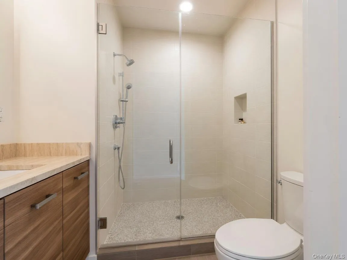 221 Bay Walk, Brookhaven, NY, 3 Bedrooms Bedrooms, 7 Rooms Rooms,4 BathroomsBathrooms,Residential,For Rent,Bay,0,1054538 221 Bay Walk, Brookhaven, NY, 3 Bedrooms Bedrooms, 7 Rooms Rooms,4 BathroomsBathrooms,Residential,For Rent,Bay,0,1054538