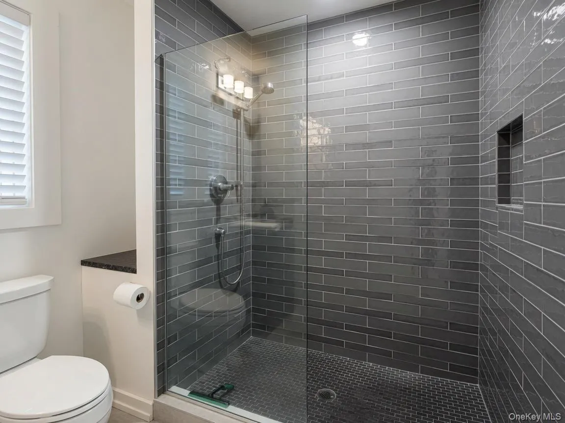 221 Bay Walk, Brookhaven, NY, 3 Bedrooms Bedrooms, 7 Rooms Rooms,4 BathroomsBathrooms,Residential,For Rent,Bay,0,1054538 221 Bay Walk, Brookhaven, NY, 3 Bedrooms Bedrooms, 7 Rooms Rooms,4 BathroomsBathrooms,Residential,For Rent,Bay,0,1054538